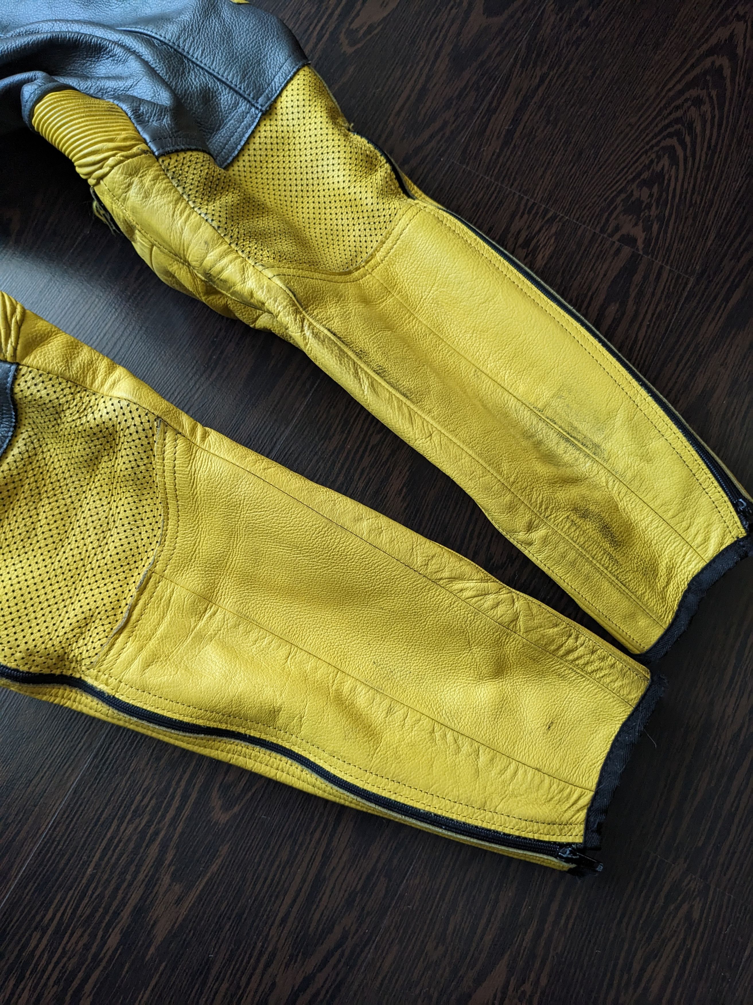 Dainese × Vintage Dainese Ducati Stripe 2 piece Suit Leather Moto Vintage 46 Size S / US 4 / IT 40 - 11 Thumbnail