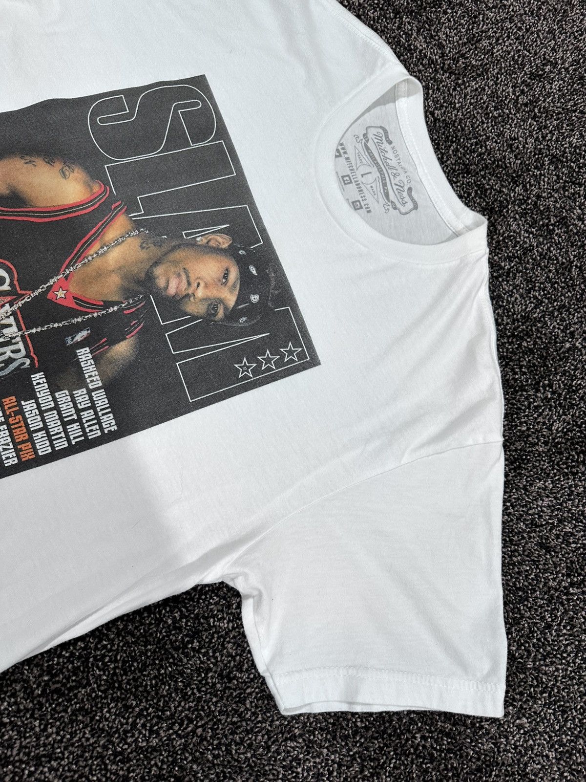 Mitchell & Ness Mitchell & Ness NBA Allen Iverson Phil Sixers White T-Shirt Size US L / EU 52-54 / 3 - 6 Thumbnail