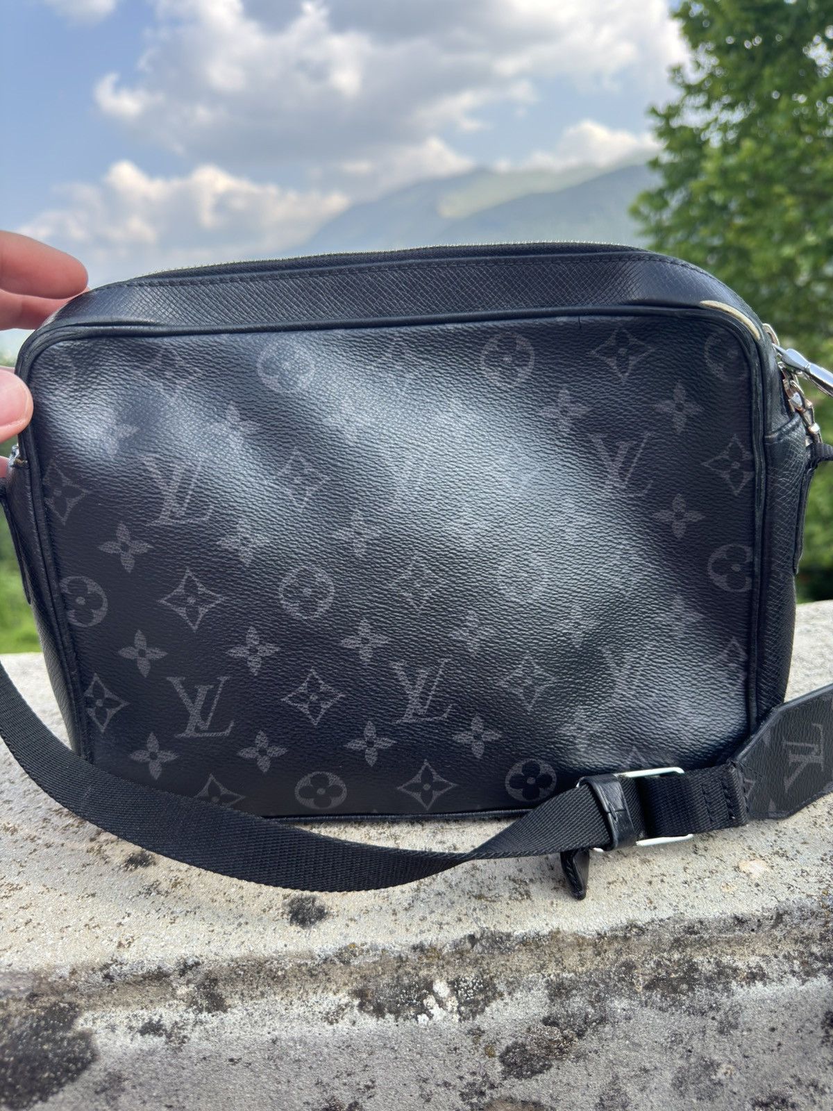 Louis Vuitton Louis Vuitton Outdoor Monogram Eclipsed Shoulder Bag Size ONE SIZE - 7 Thumbnail