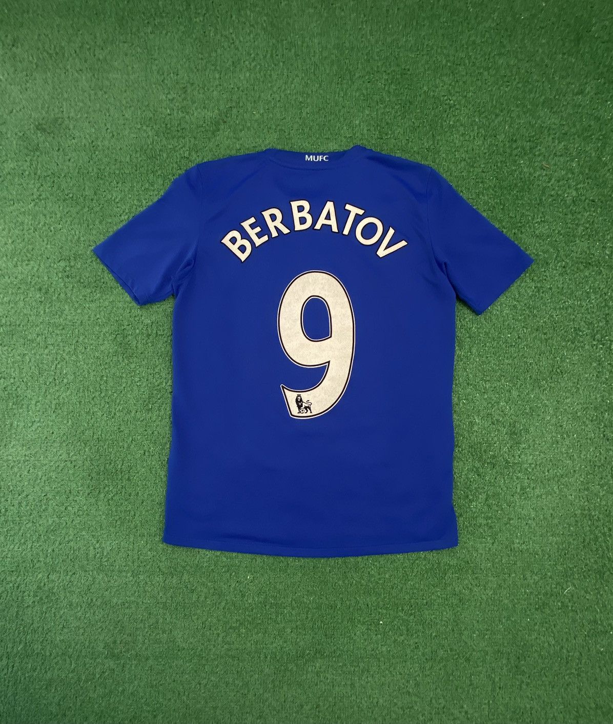 Nike Nike jersey tshirt berbatov 9 manchester united Size US M / EU 48-50 / 2 - 1 Thumbnail