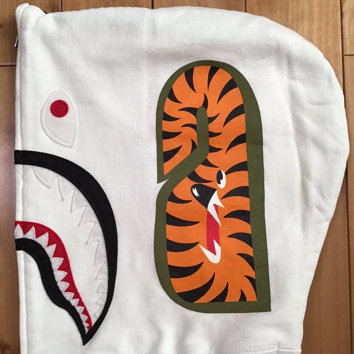 Bape BAPE Shark full zip hoodie 1st camo white a bathing ape Size US L / EU 52-54 / 3 - 5 Thumbnail