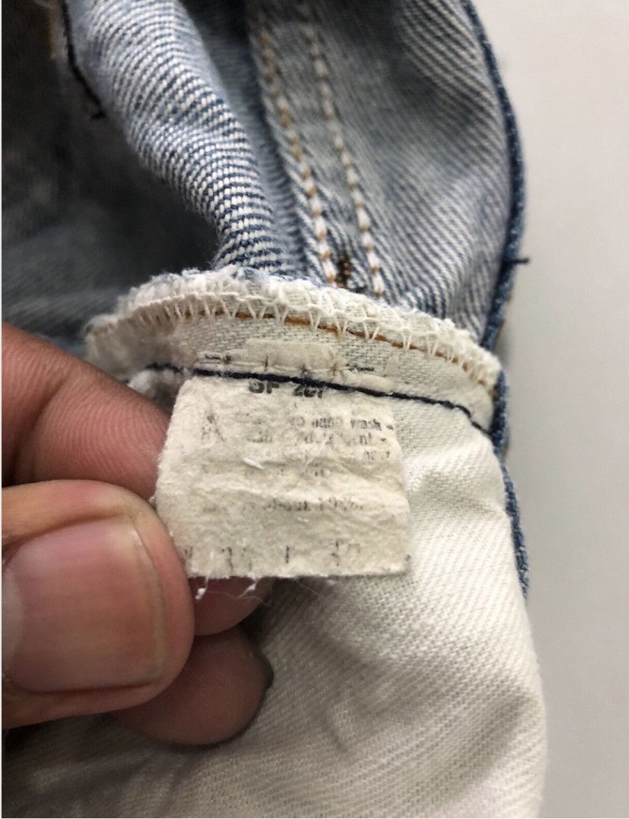 Levi's Vintage Levis 501 Small E Selvedge Distressed Denim Jeans Size US 32 / EU 48 - 6 Thumbnail