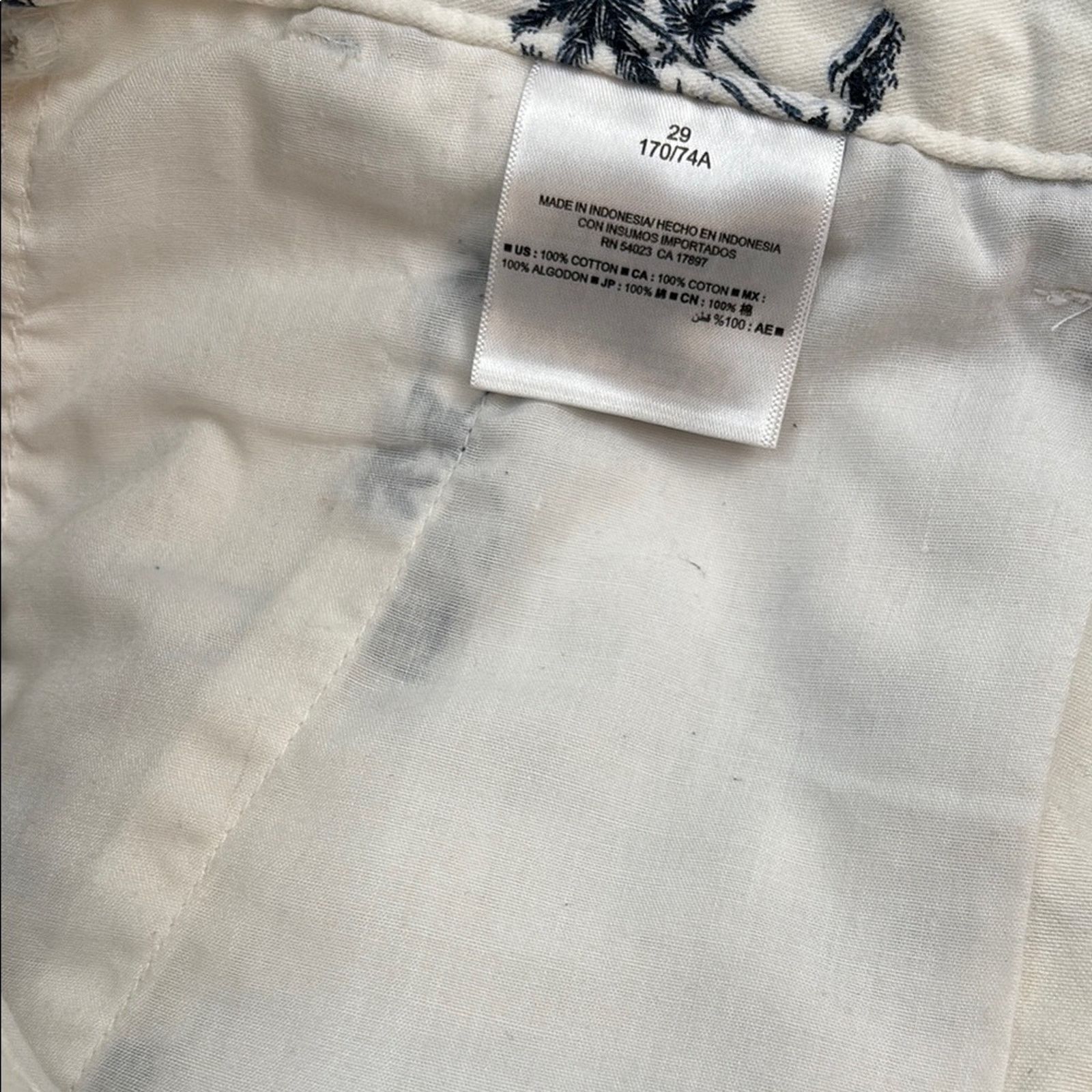 Old Navy Old Navy Palm Tree Print Shorts Size 29 Size US 29 - 5 Thumbnail