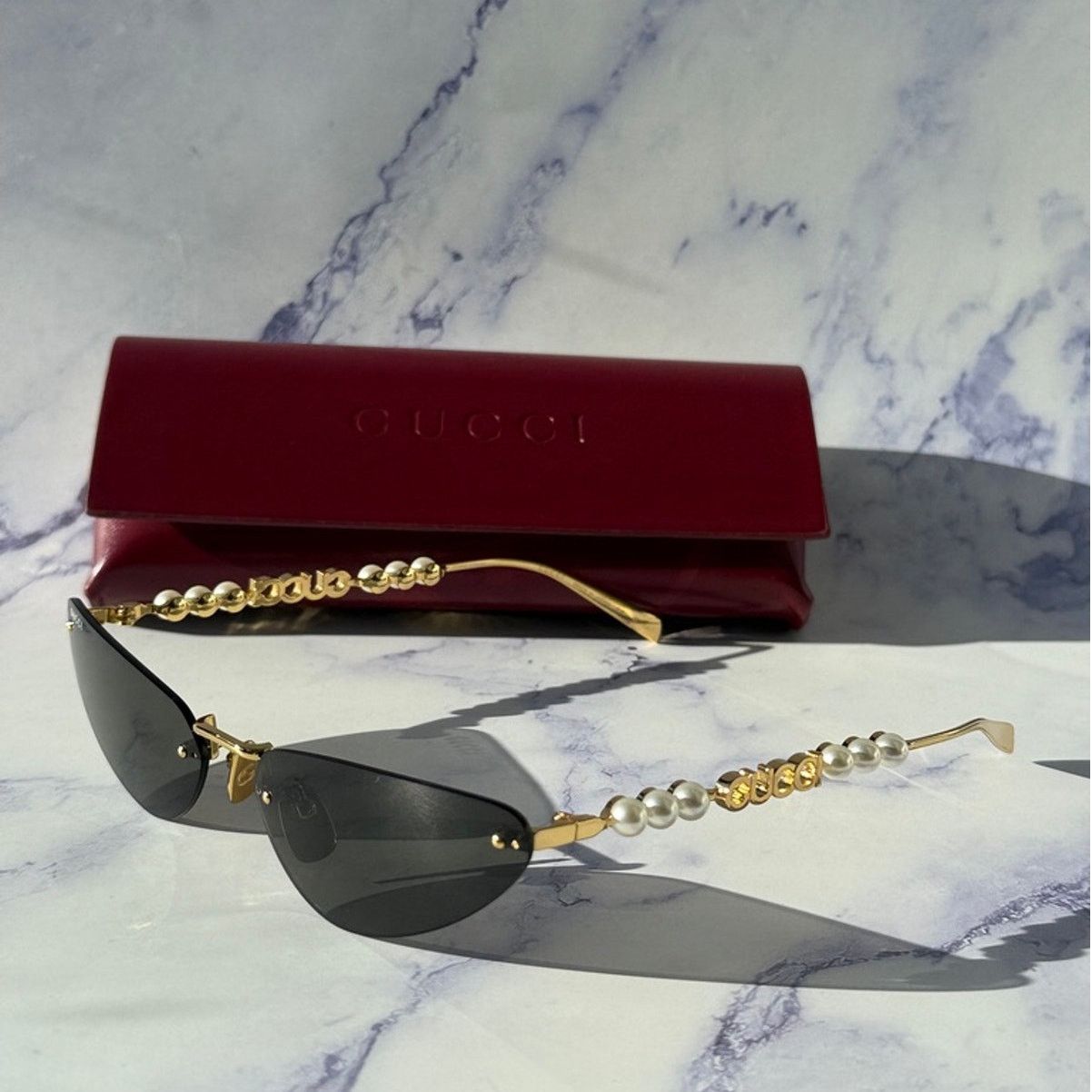 Gucci NEW Gucci GG1920S Gold Cat Eye Pearl Sunglasses Size ONE SIZE - 1 Thumbnail