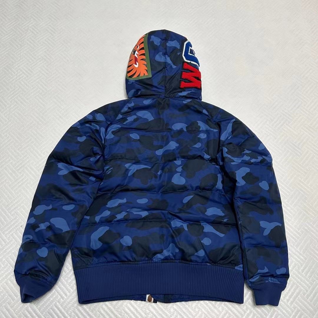 COLOR CAMO SHARK DOWN JACKET