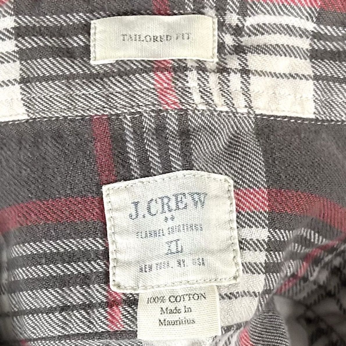 J.Crew J.CREW XL Tailored Fit Flannel Shirt Gray Red Plaid 100% Cotton Button Front (Mens) Size US XL / EU 56 / 4 - 3 Thumbnail