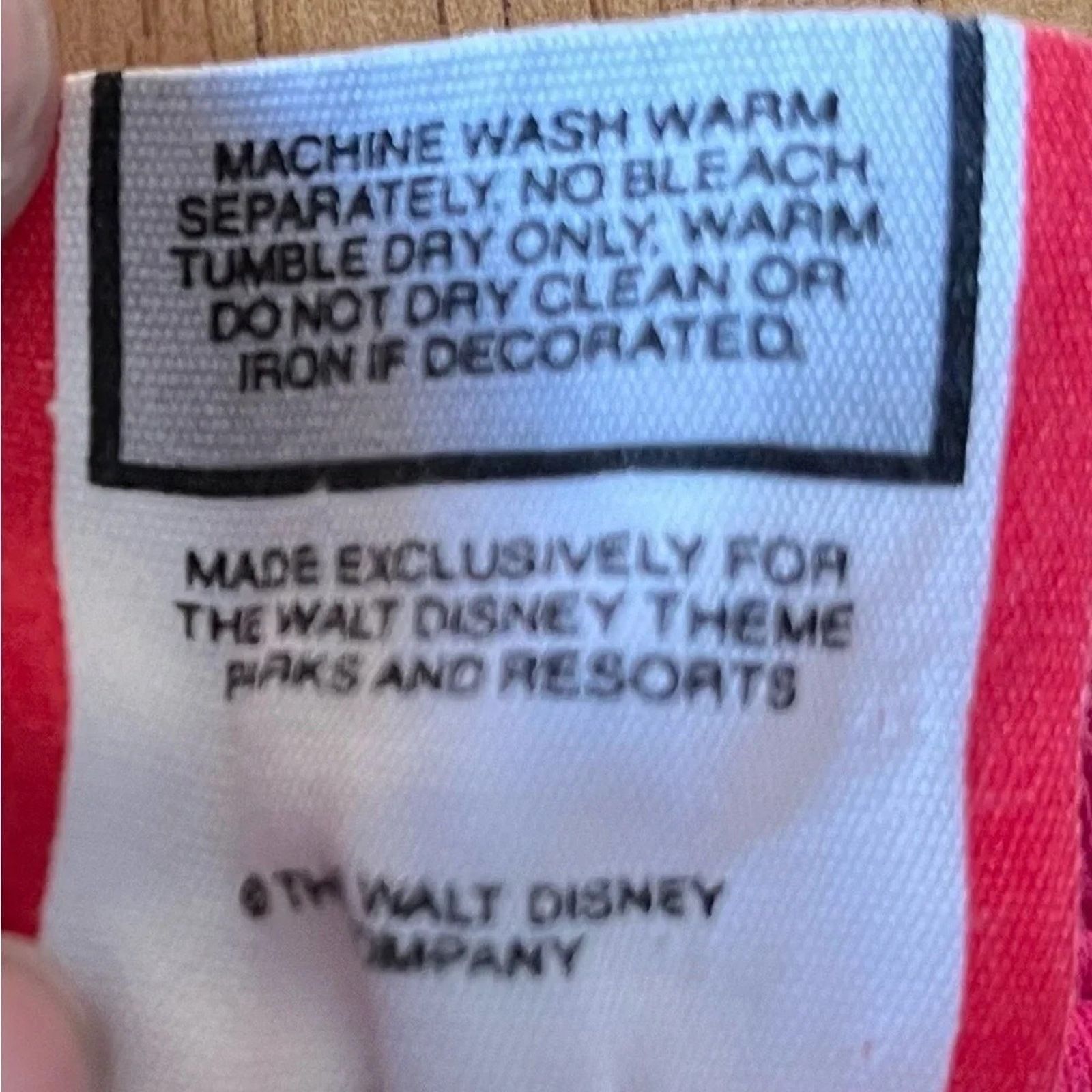 Disney Disney Designs Minnie Mouse t-shirt, one size fits all. Size ONE SIZE - 4 Thumbnail