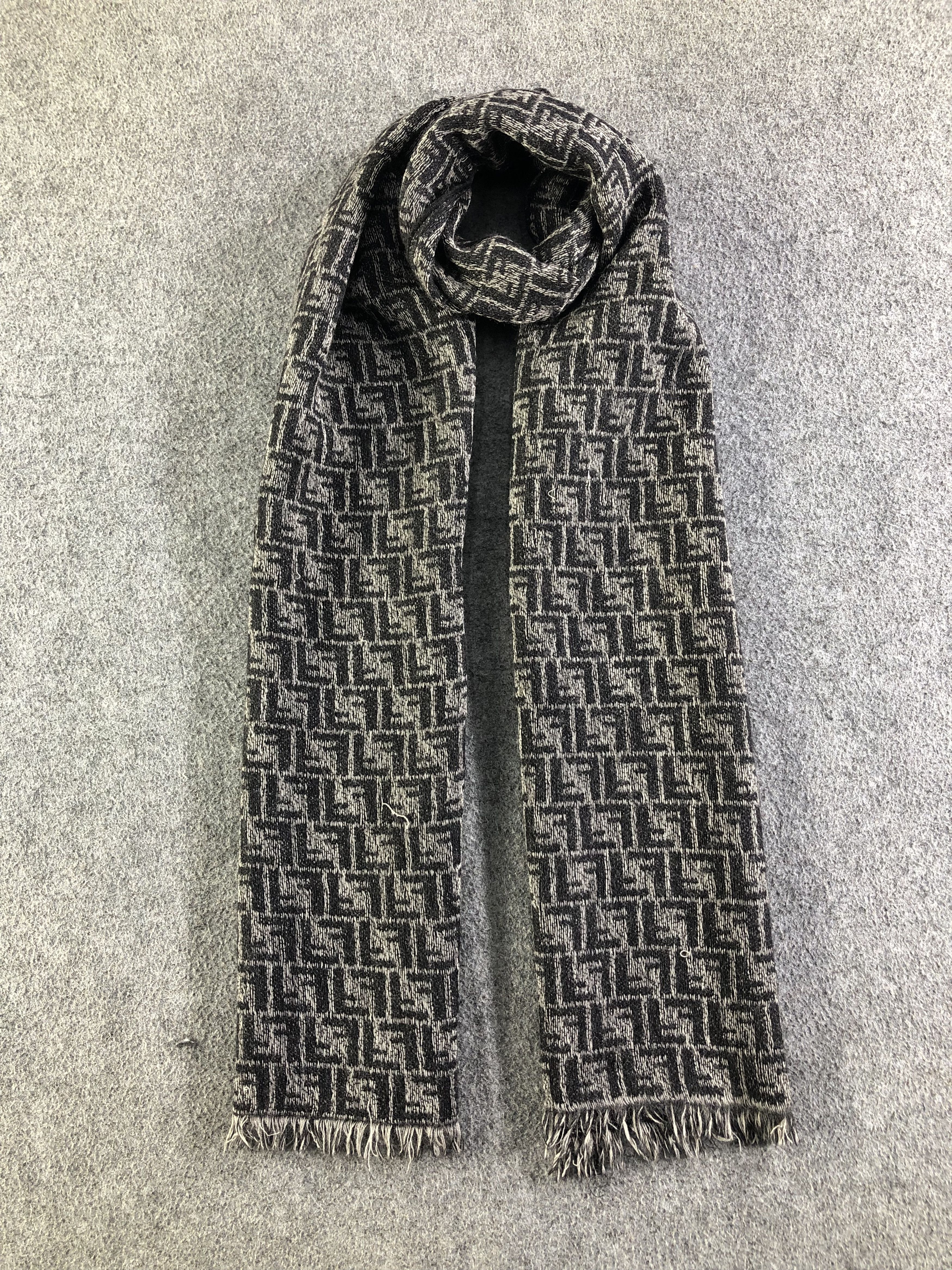 Vintage Fendi Monogram Scarf / Muffler / Neckwear SS1349 Size ONE SIZE - 1 Thumbnail