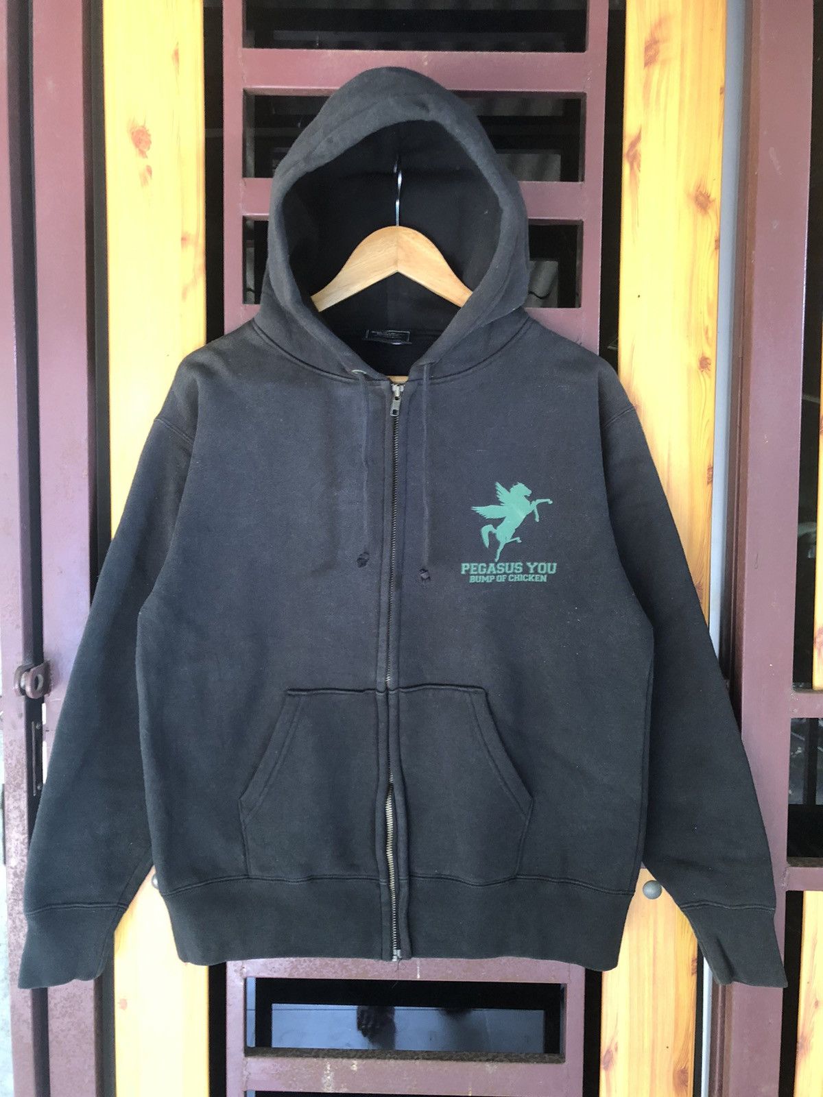 Band Tees × Rap Tees × Vintage 🔥Vintage Y2K🔥Pegasus You Bump Of Chicken Band Hoodies Size US L / EU 52-54 / 3 - 10 Thumbnail