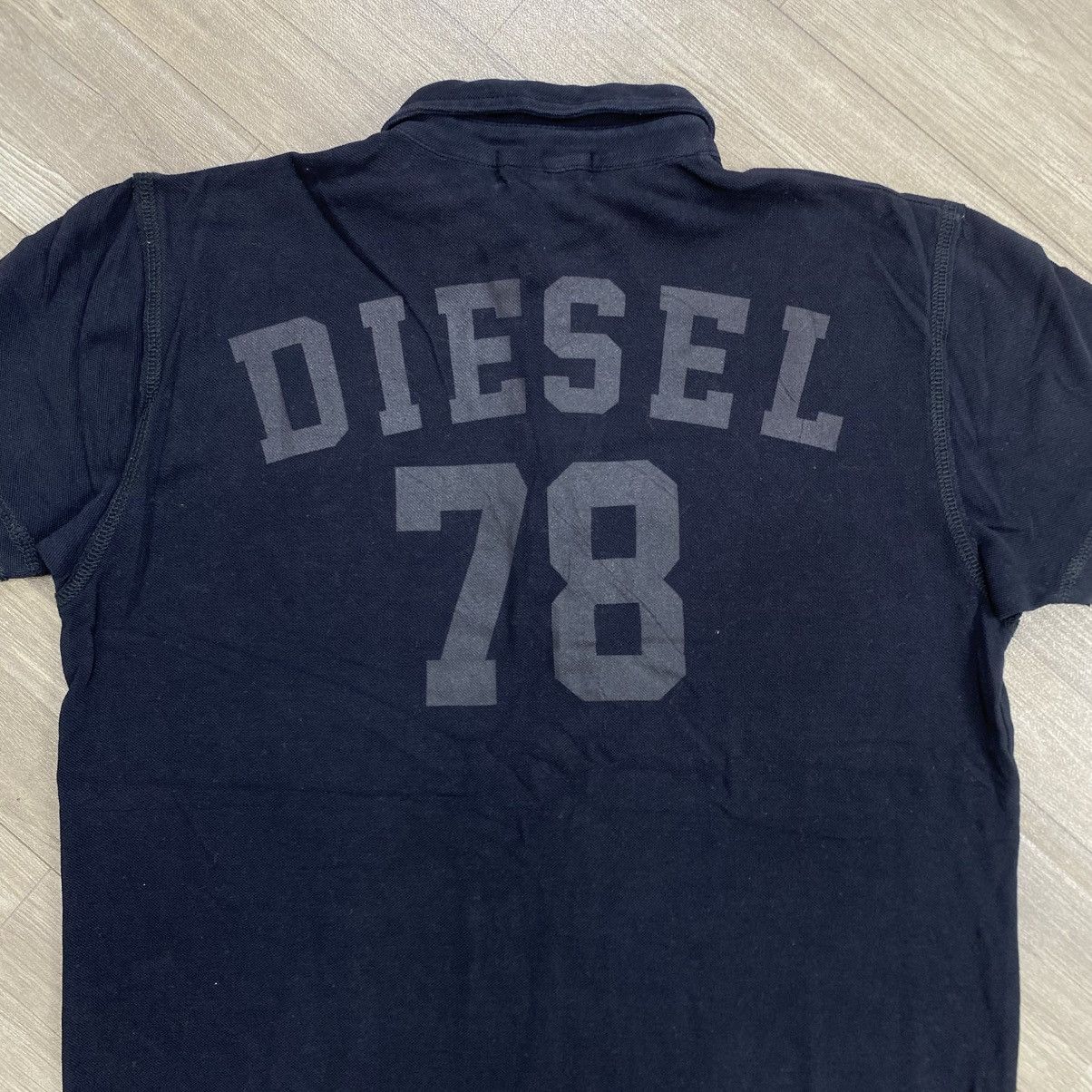 Diesel 2000s Diesel Your Head 78 Big Logo Polo Shirt Luxury Y2k Size US S / EU 44-46 / 1 - 10 Thumbnail