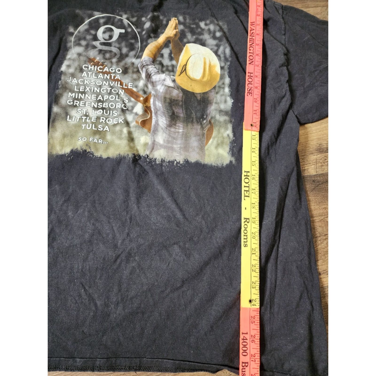 Hanes Mens 2XL Garth Brooks World Tour 2014 T Shirt Double Sided Distressed Band Tee Shirt Men Black Cotton Hanes Crew Neck Short Sleeve Vintage No Size US XXL / EU 58 / 5 - 2 Thumbnail