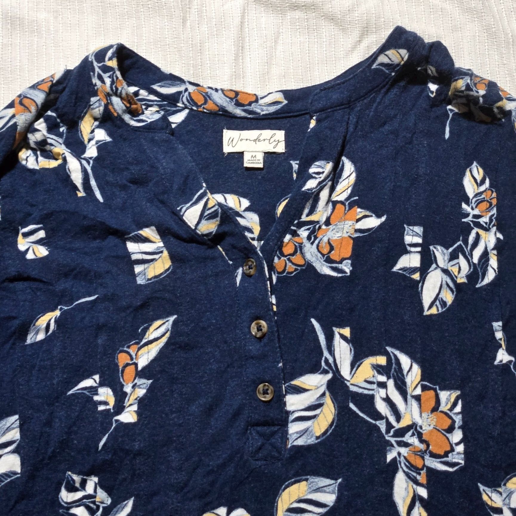 Vintage Wonerdfly Blue Floral Shirt Adult Women's M Medium Long Sleeve Scoop Neck Knit Blouse Tunic Flower Pattern Mens? Girls? Wait end: Women Size M / US 6-8 / IT 42-44 - 2 Thumbnail