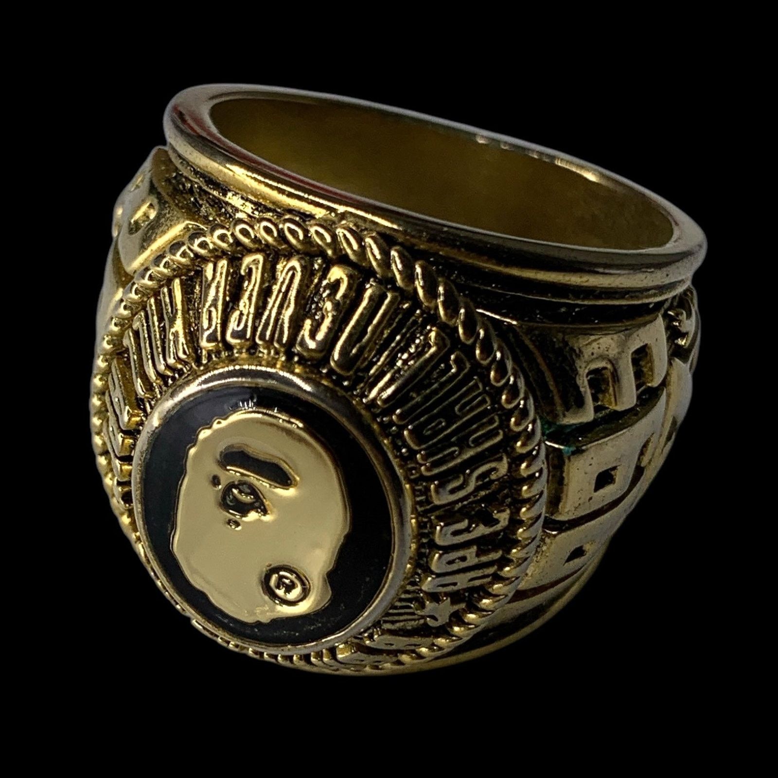 Bape OG Ape Head College Ring (Gold) | JP22 / 10.5 Size ONE SIZE - 1 Thumbnail