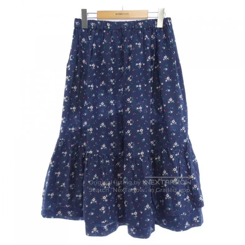 Comme des Garcons Comme Des Garcons size S Floral print half skirt Size 22" - 2 Thumbnail