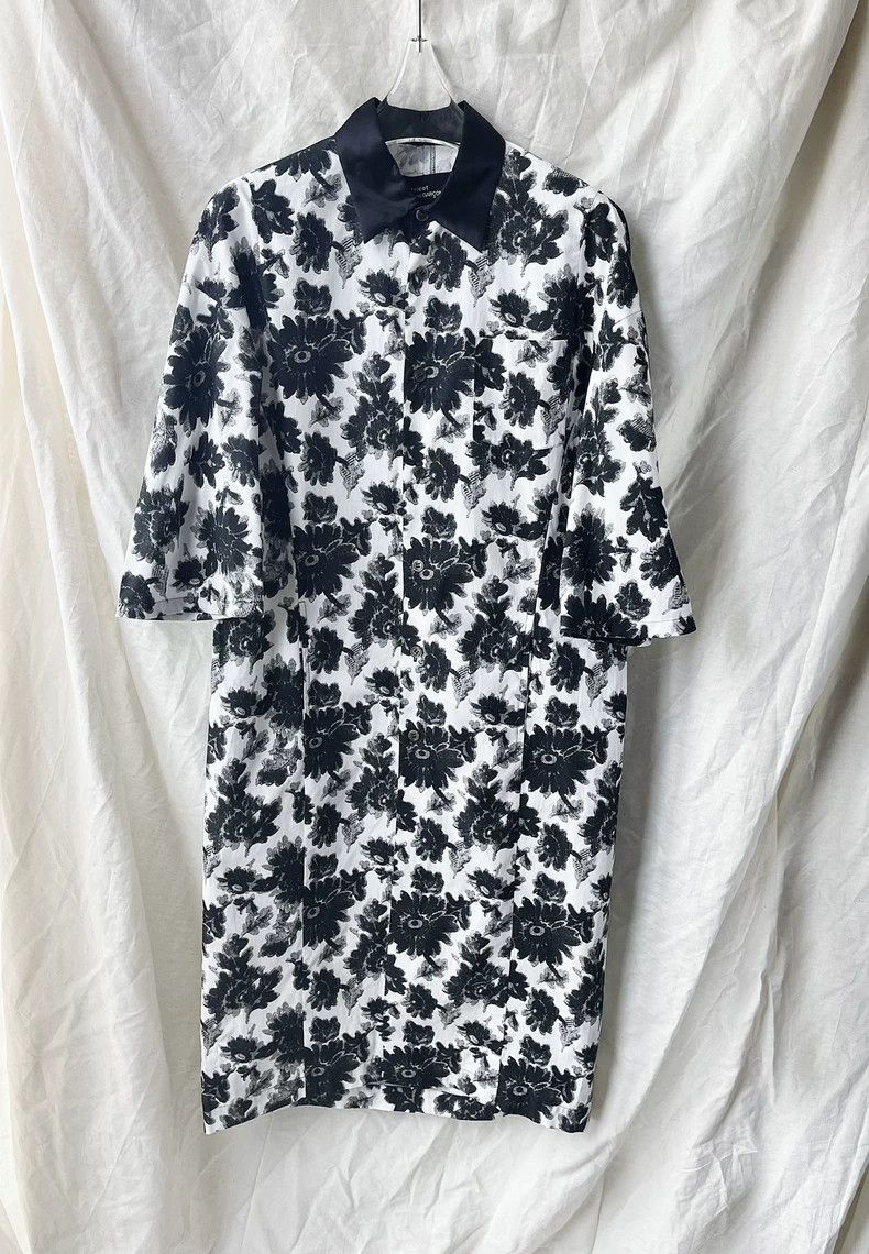 Comme des Garcons Comme Des Garcons Ink Black and White Daisy Sunflower Prin Size S / US 4 / IT 40 - 1 Thumbnail