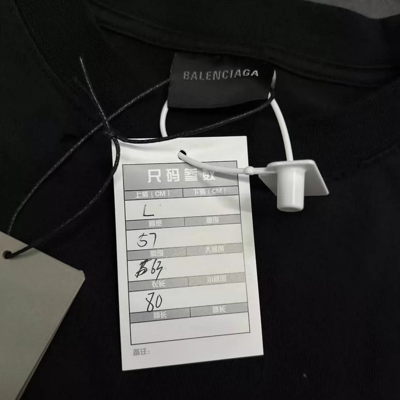 Balenciaga Balenciaga Short sleeves with cursive letters on the back Size US L / EU 52-54 / 3 - 5 Thumbnail