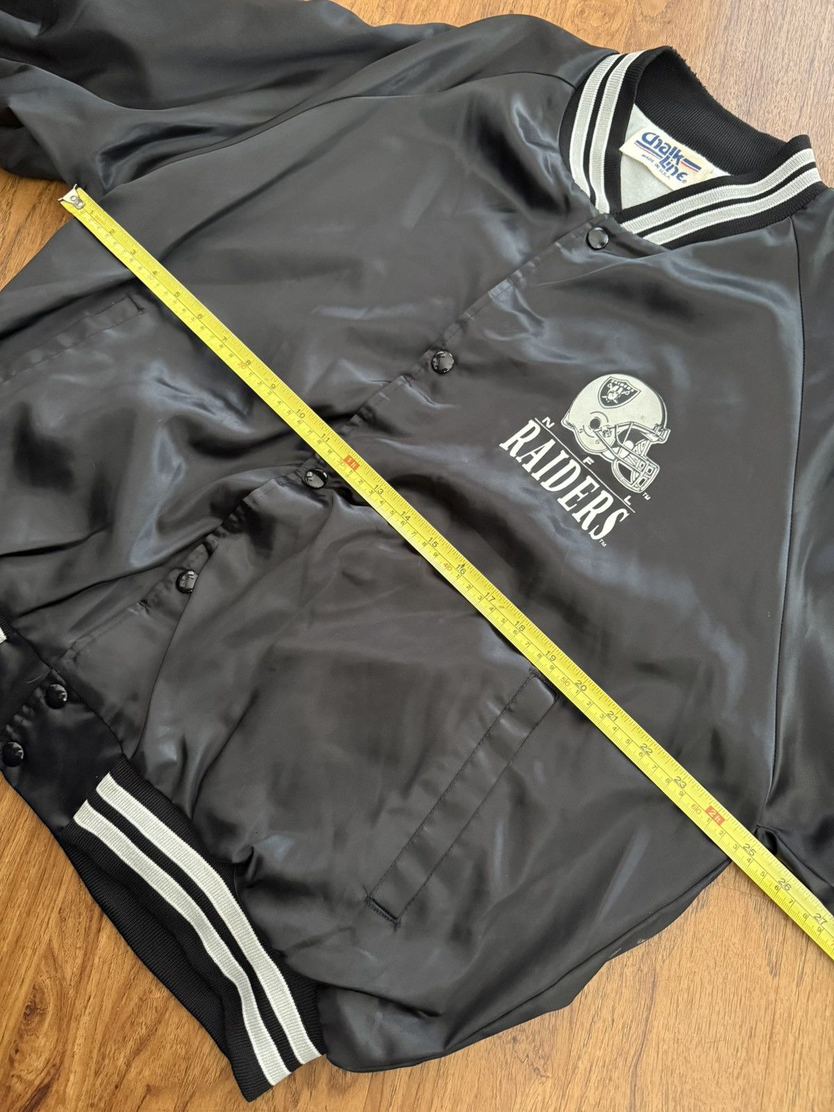 Chalk Line Vintage 1992 Raiders Los Angeles Jacket Satin XL Chalk line Size US XL / EU 56 / 4 - 8 Thumbnail