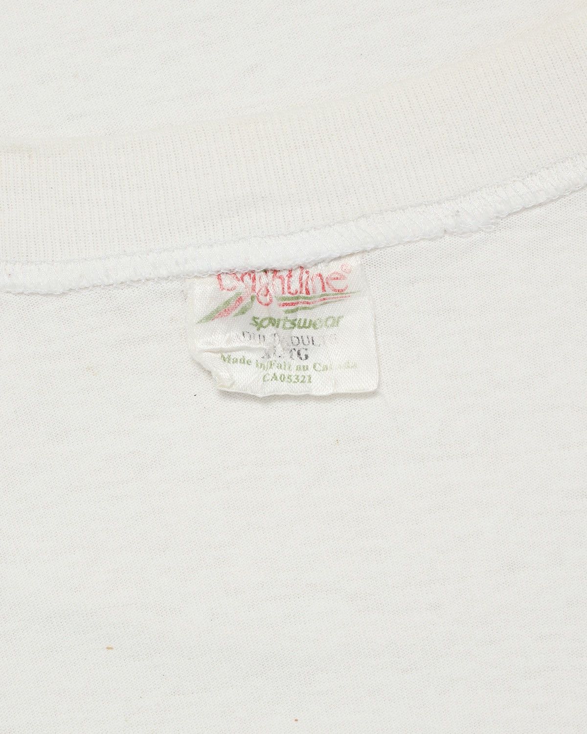 Vintage Trashed distressed faded 1996 Sun Run Vancouver Tee -erd Size US XL / EU 56 / 4 - 6 Thumbnail