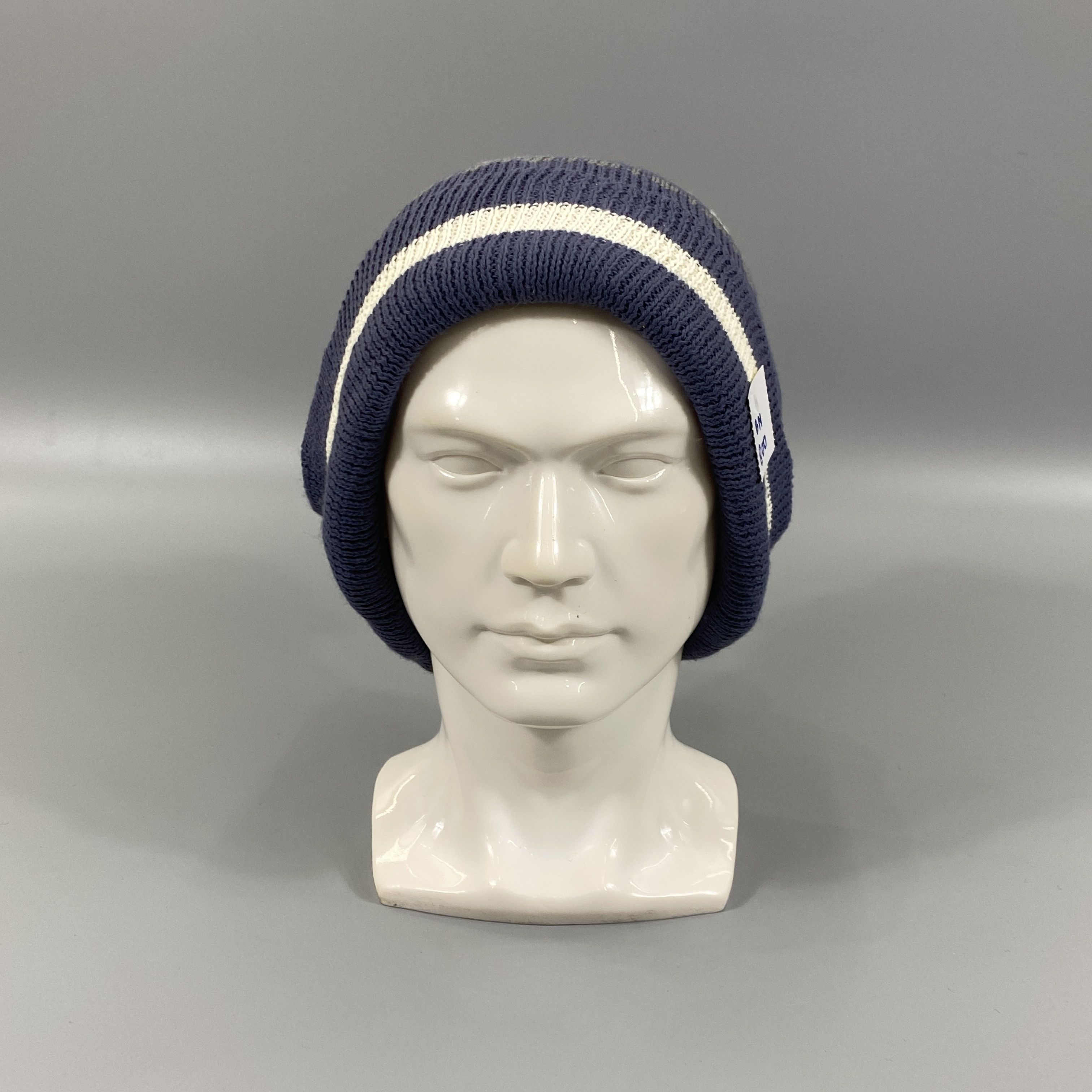 Vintage Yin Yang Beanie Hat Pompom - BN800 Size ONE SIZE - 2 Thumbnail