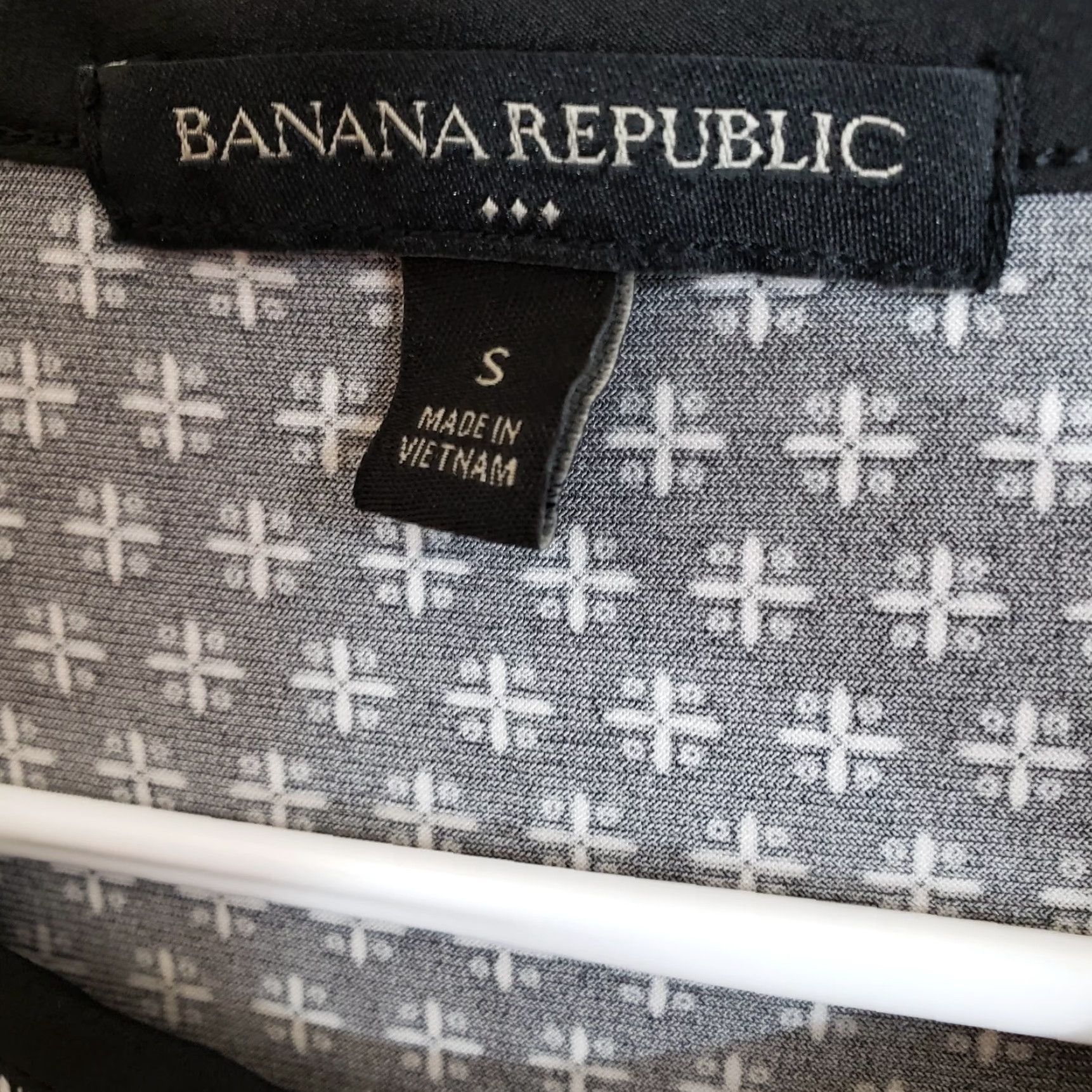 Banana Republic Banana Republic Womens Tank Top Sz Small Black White Shirt Adult Small Tank Size S / US 4 / IT 40 - 6 Thumbnail