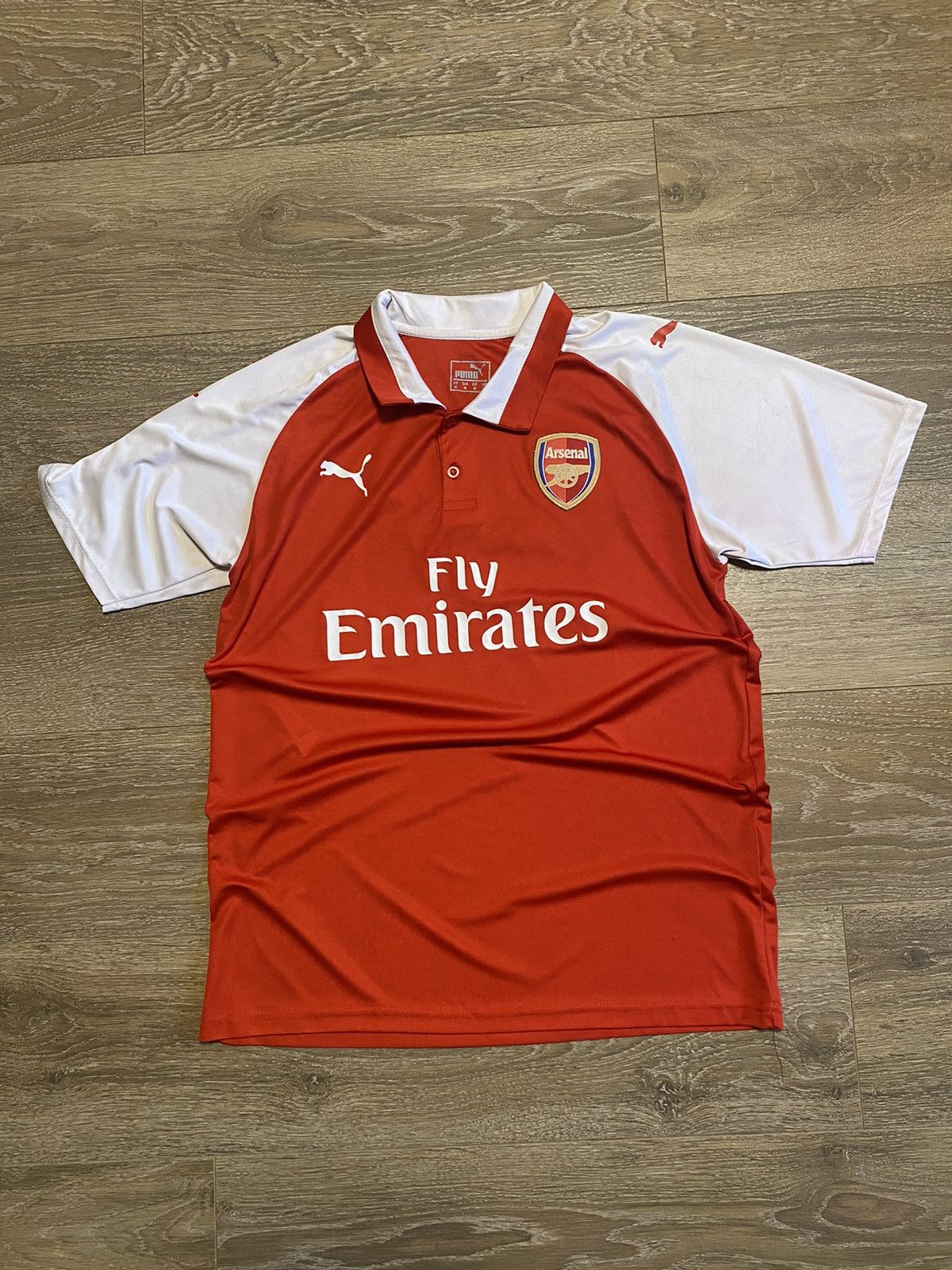 Puma × Vintage Puma Arsenal Fly Emirates 2017-2018 Alexis Sanchez Size M Size US M / EU 48-50 / 2 - 1 Thumbnail