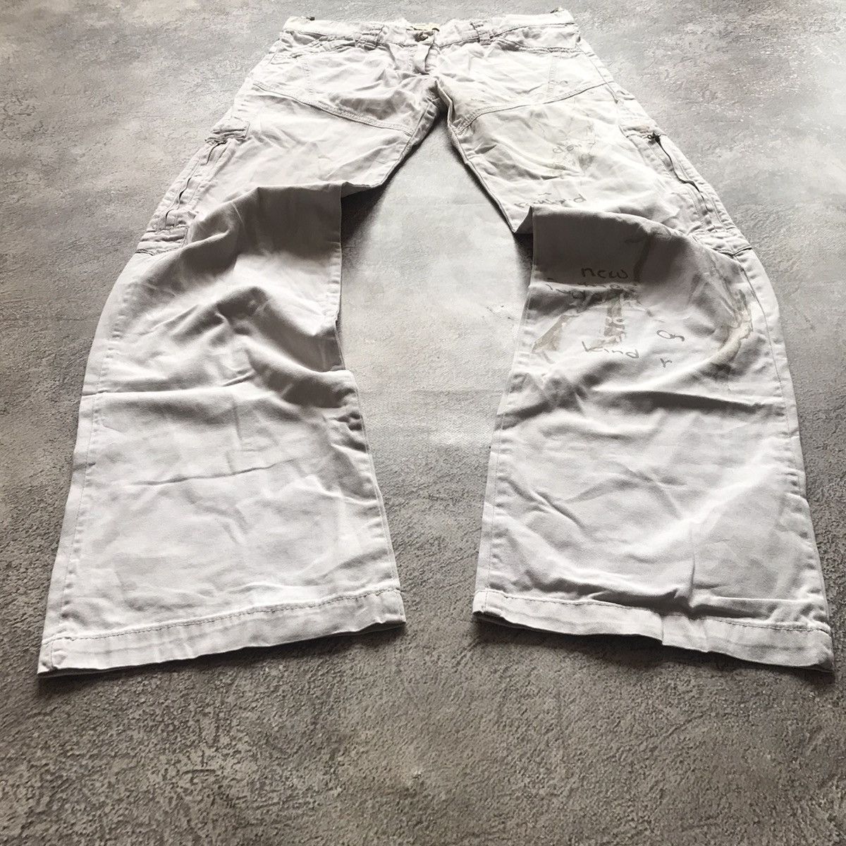 Vintage Vintage 90s Japanese Baggy Cargo Pants Skater Grunge Logo 28 Size 28" / US 6 / IT 42 - 1 Thumbnail