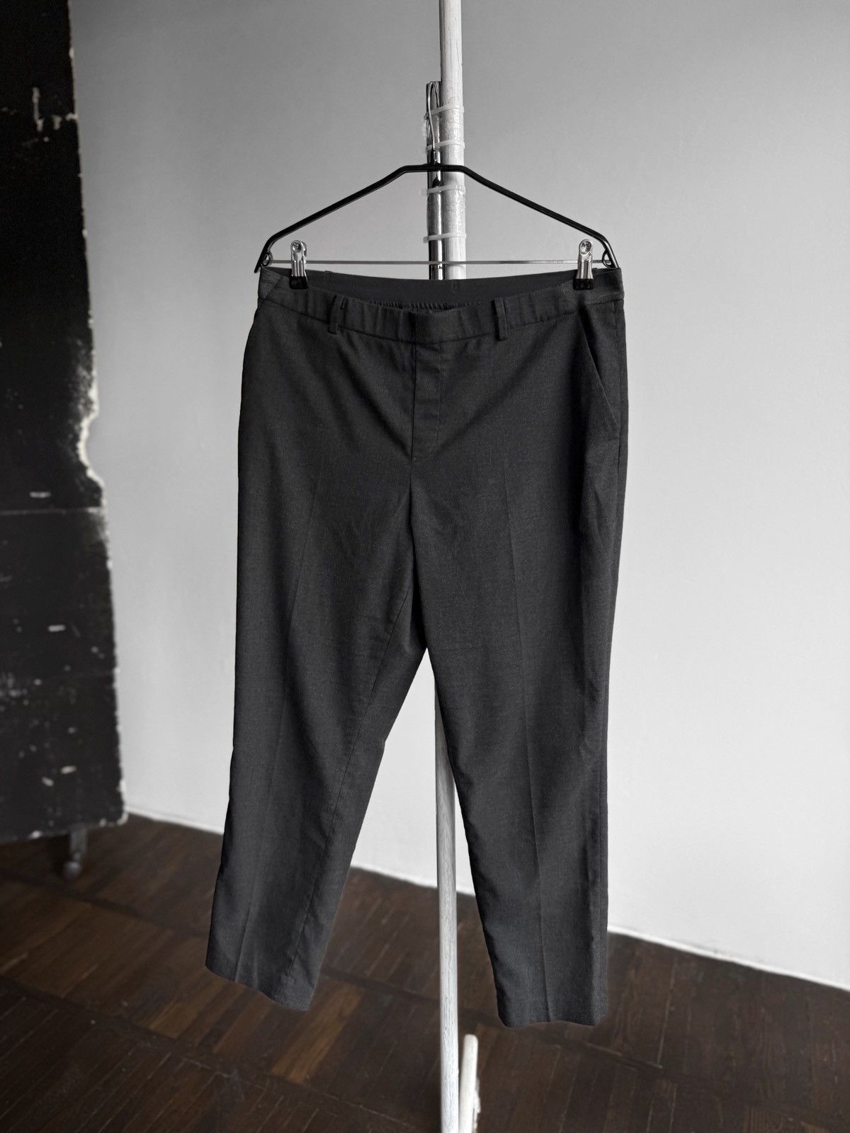 Uniqlo Uniqlo Unisex Gray Stretch Comfort Pants Trousers Classic Size US 34 / EU 50 - 1 Thumbnail