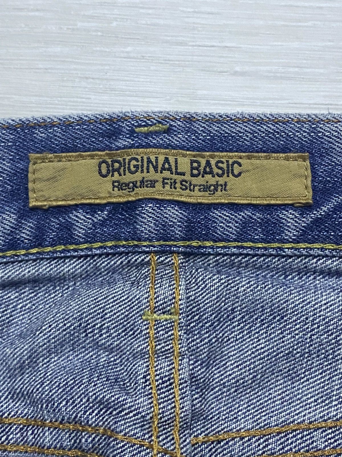 Japanese Brand Vintage Japanese Uniqlo S-002 Light Wash Distressed Jeans Size US 33 - 11 Thumbnail