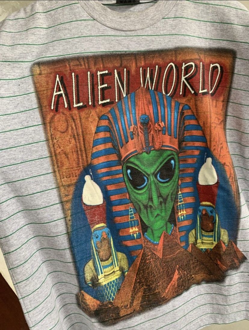 Alien Workshop Vintage Alien Workshop tees AOP Size US L / EU 52-54 / 3 - 3 Thumbnail