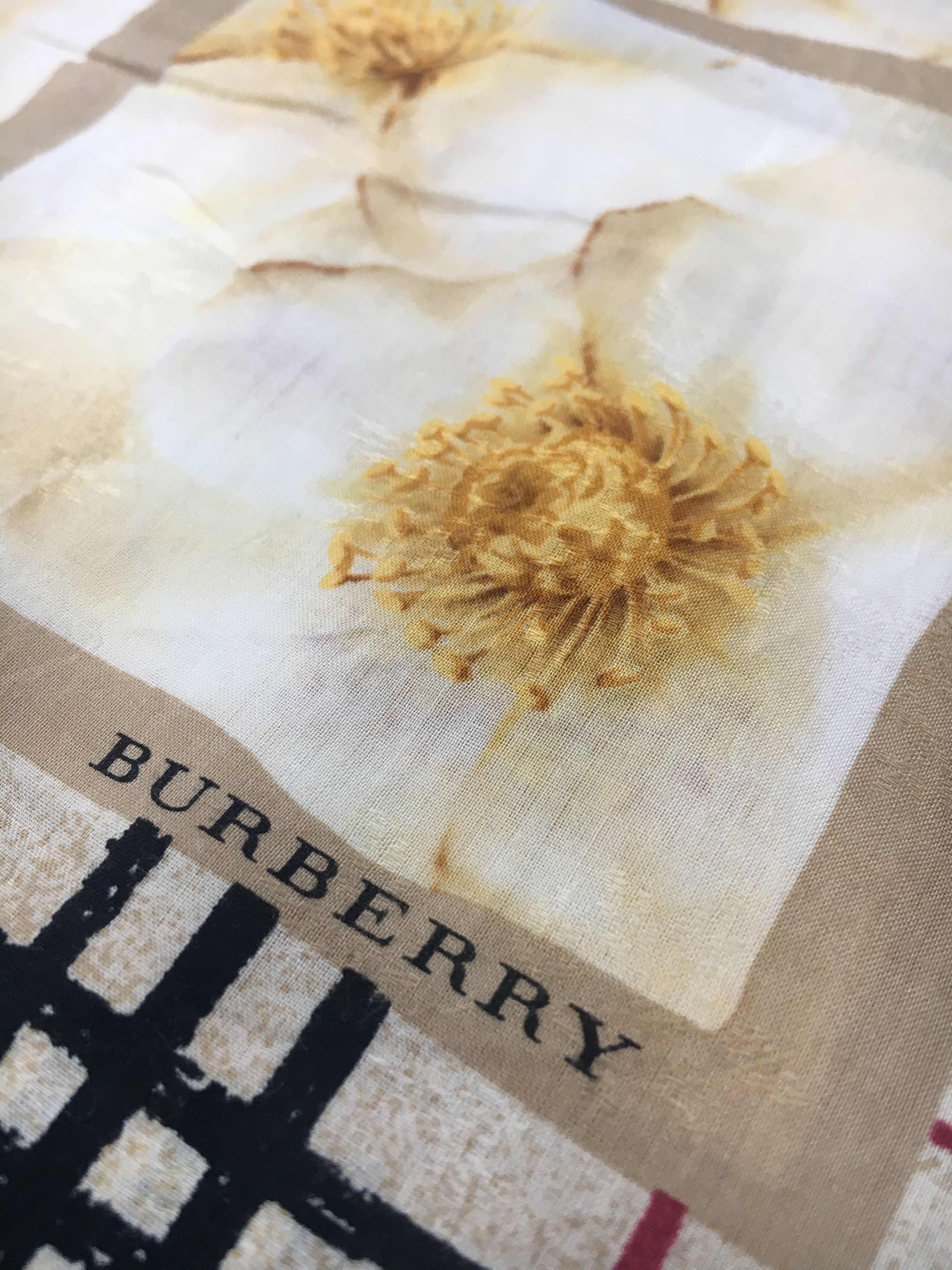 Burberry Burberry Novacheck Floral Handkerchief / Bandana - HKC0004 Size ONE SIZE - 3 Thumbnail
