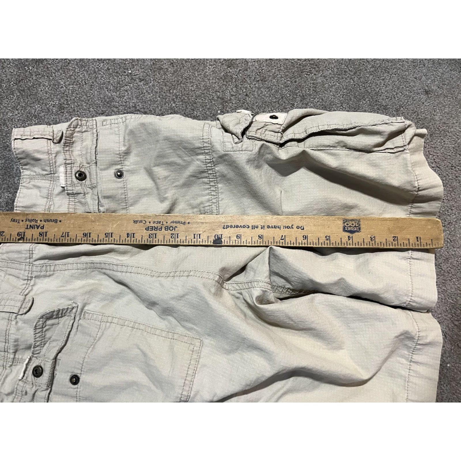 Chaps Chaps Men's Khaki Cargo Shorts Size 30 Regular Cotton Beige Cargo Shorts Mens 30 Beige Size US 30 / EU 46 - 4 Thumbnail