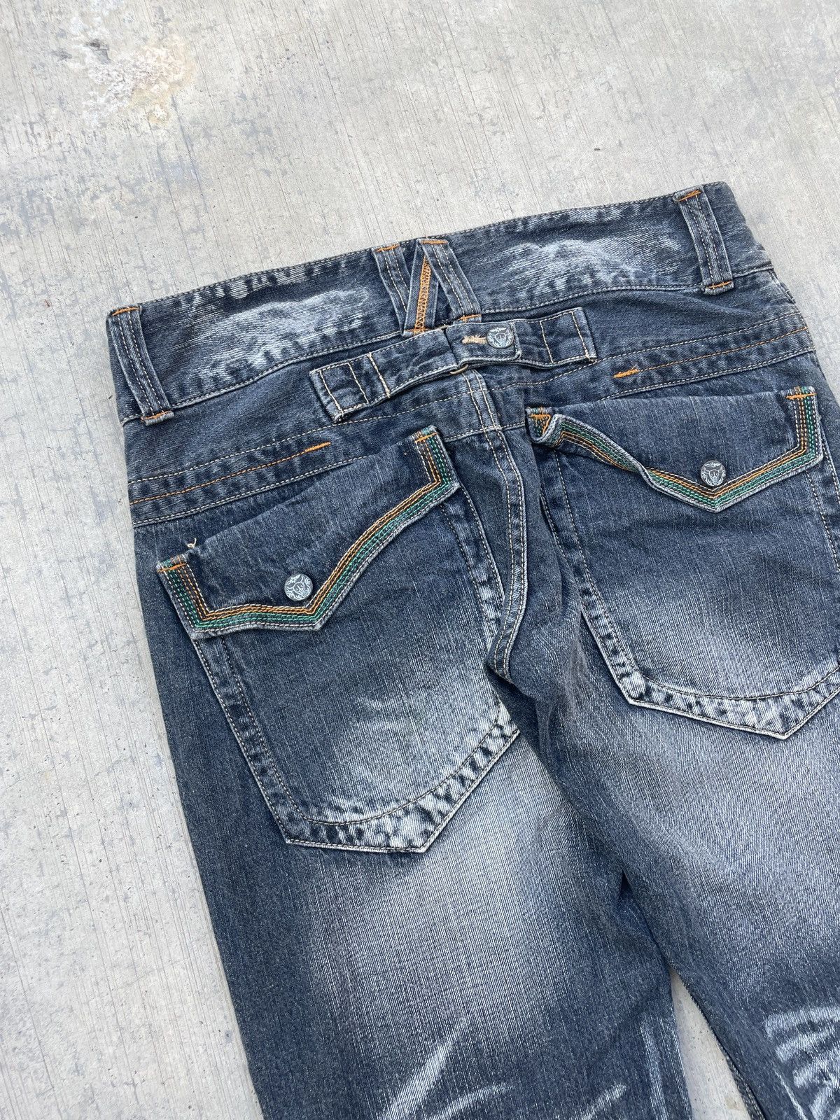 Japanese Brand 💥RARE💥2000s JAPANESE BRAND ROOT THREE WHISKER FLARE JEANS Size US 32 / EU 48 - 8 Thumbnail