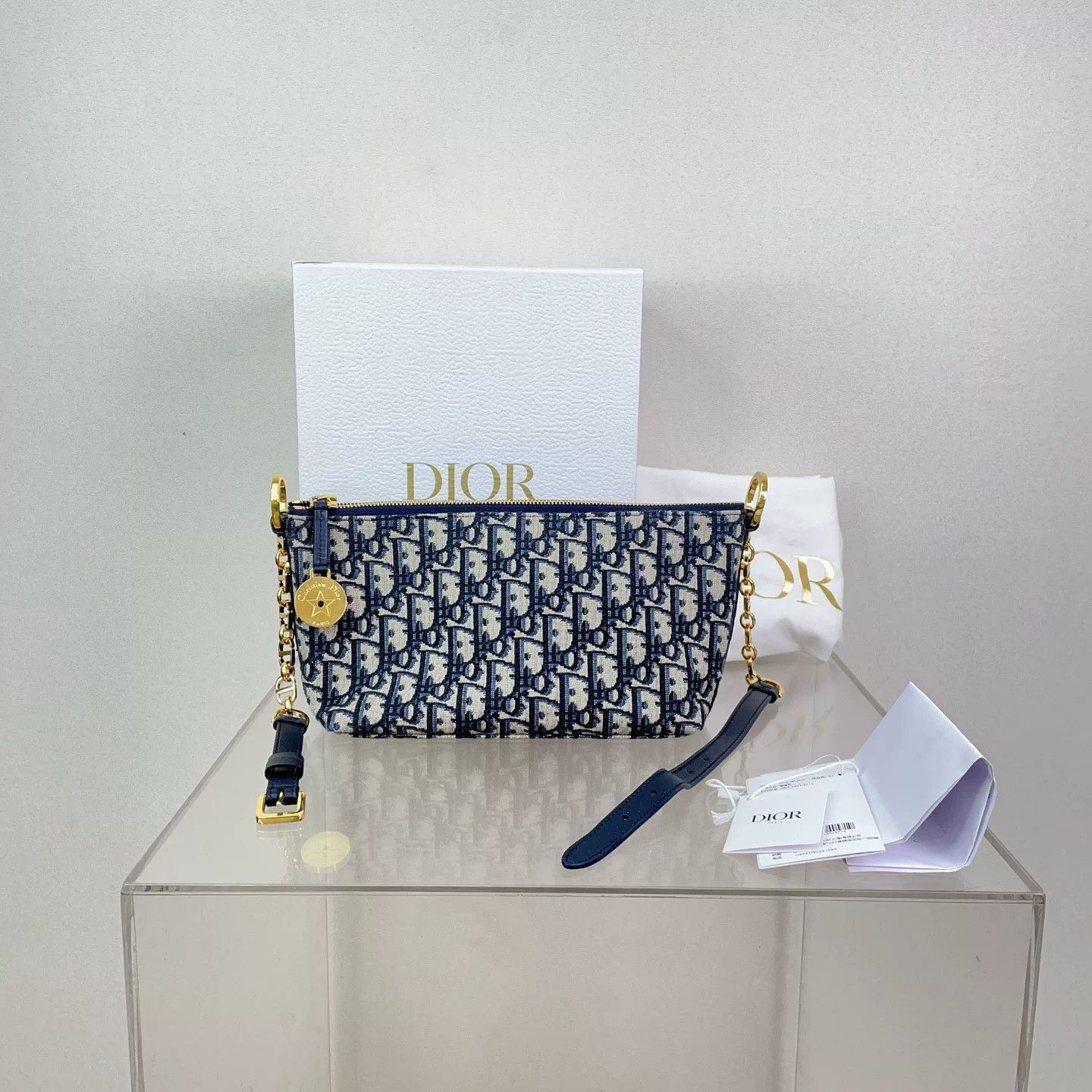 Dior Pre-loved Bag Very good condition Size ONE SIZE - 1 Thumbnail