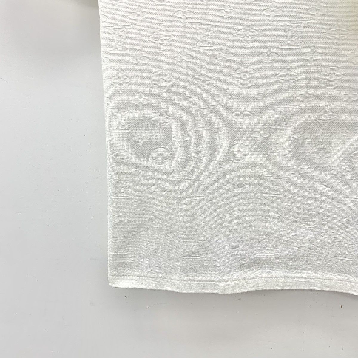 Louis Vuitton Louis Vuitton All-over Logo Print Short Sleeve T-shirt K26WX Size US L / EU 52-54 / 3 - 4 Thumbnail