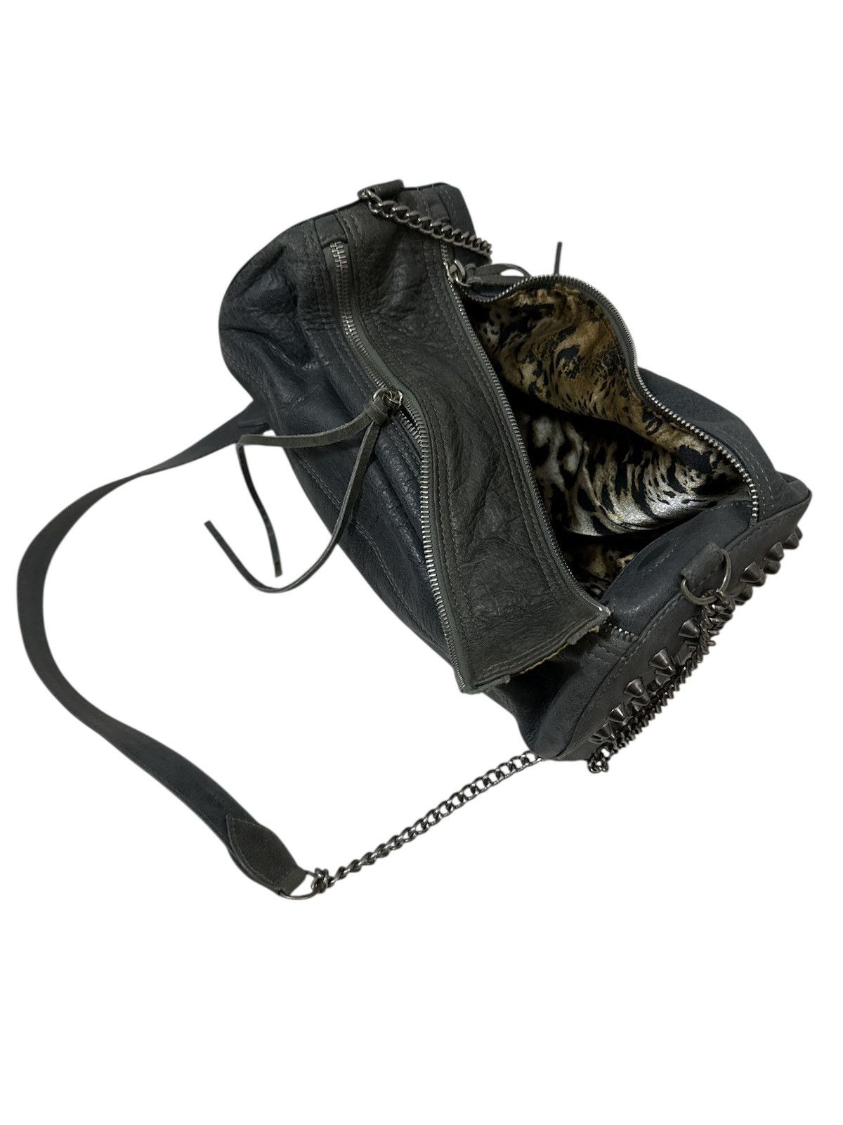 Japanese Brand Vintage Patina leather Studded chain sling bag Size ONE SIZE - 6 Thumbnail