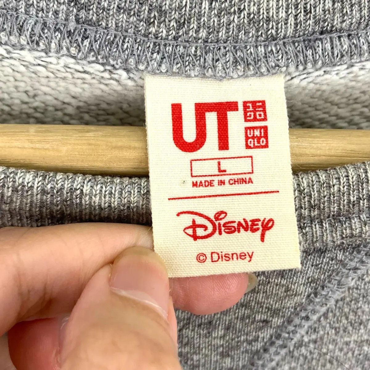Disney × Uniqlo UNIQLO x DISNEY MICKEY MOUSE Iconic Standing Pose Sweatshirt Size L / US 10 / IT 46 - 7 Thumbnail