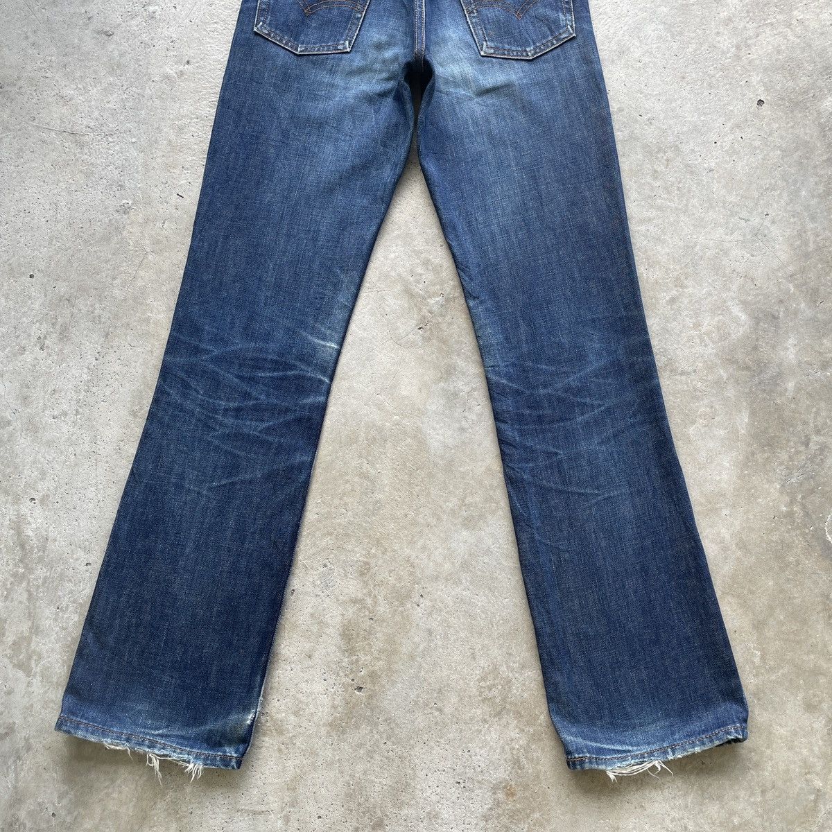 Levi's Vintage Clothing Vintage Levi’s 553 Faded FLARE Distressed BOOTCUT Jeans Pant Size US 28 / EU 44 - 13 Thumbnail