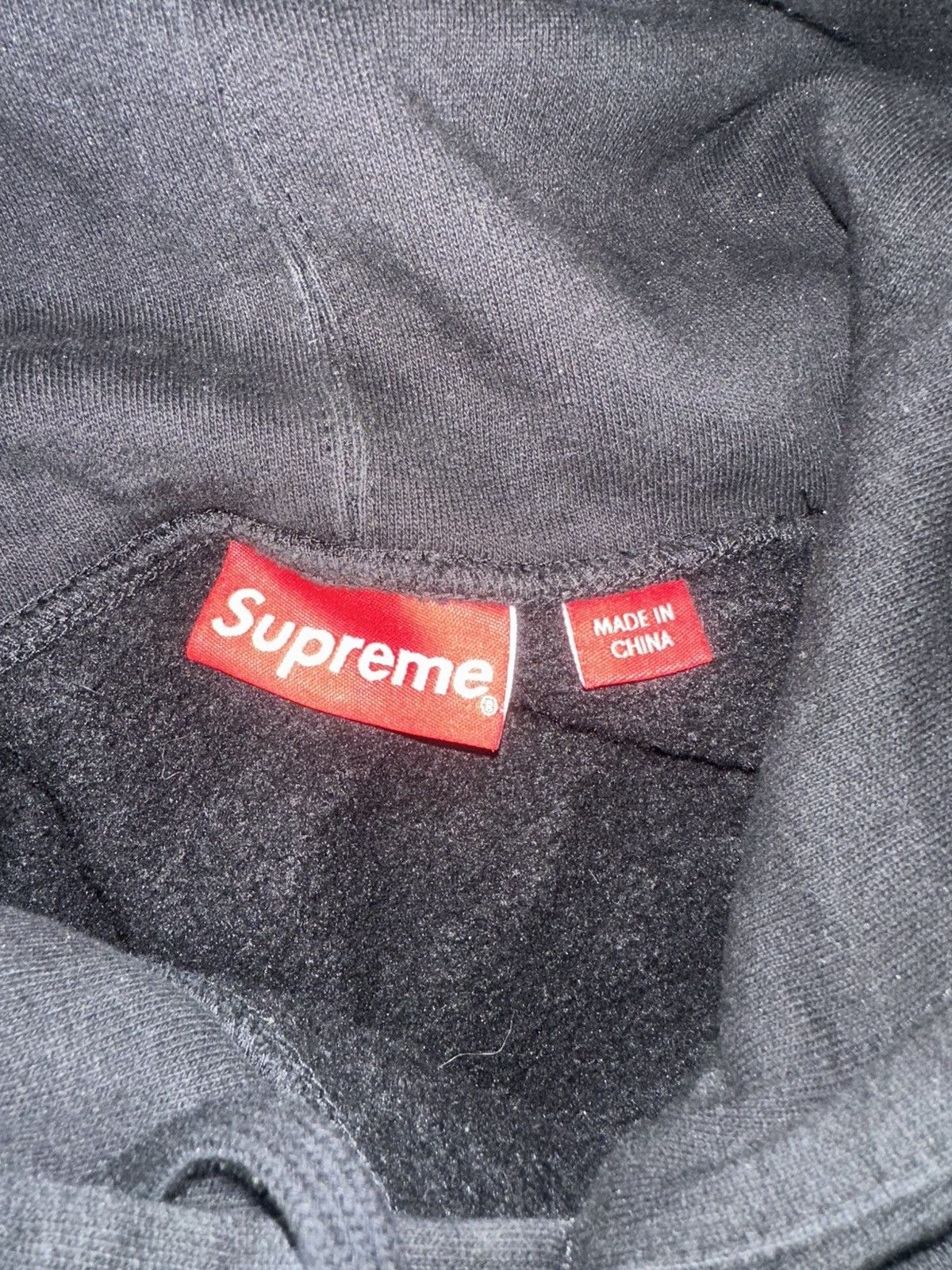 Supreme Black supreme hoodie Size US M / EU 48-50 / 2 - 3 Thumbnail