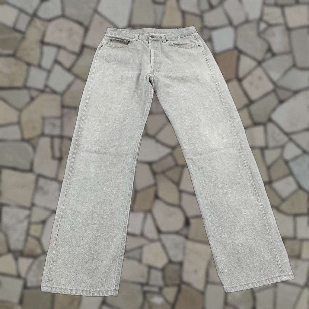 Levi's VINTAGE Levi's 501 Jeans Mens Regular Fit 33x30 Gray Denim Straight Leg Cotton Button Fly 80s Size US 33 - 1 Thumbnail