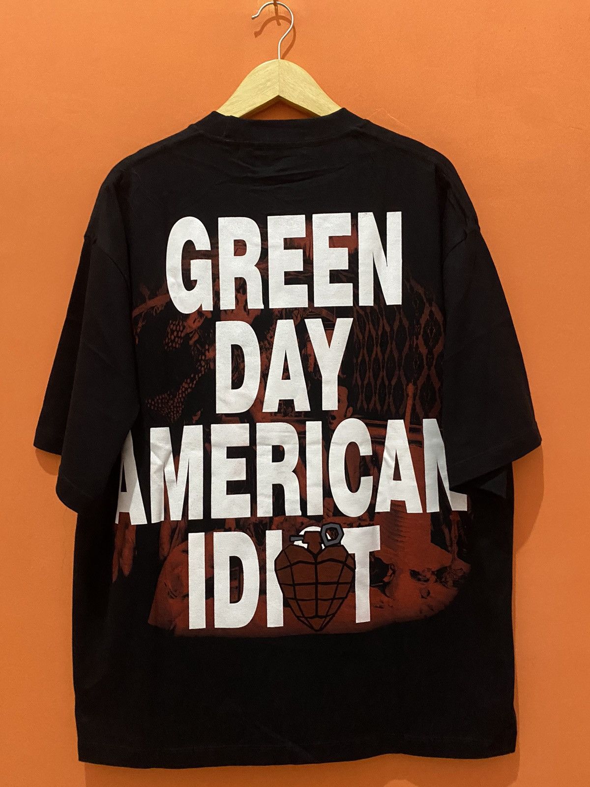 Band Tees × Vintage 🔥RARE🔥 Green Day American Idiot Cover Album Boot tee Size US L / EU 52-54 / 3 - 2 Thumbnail