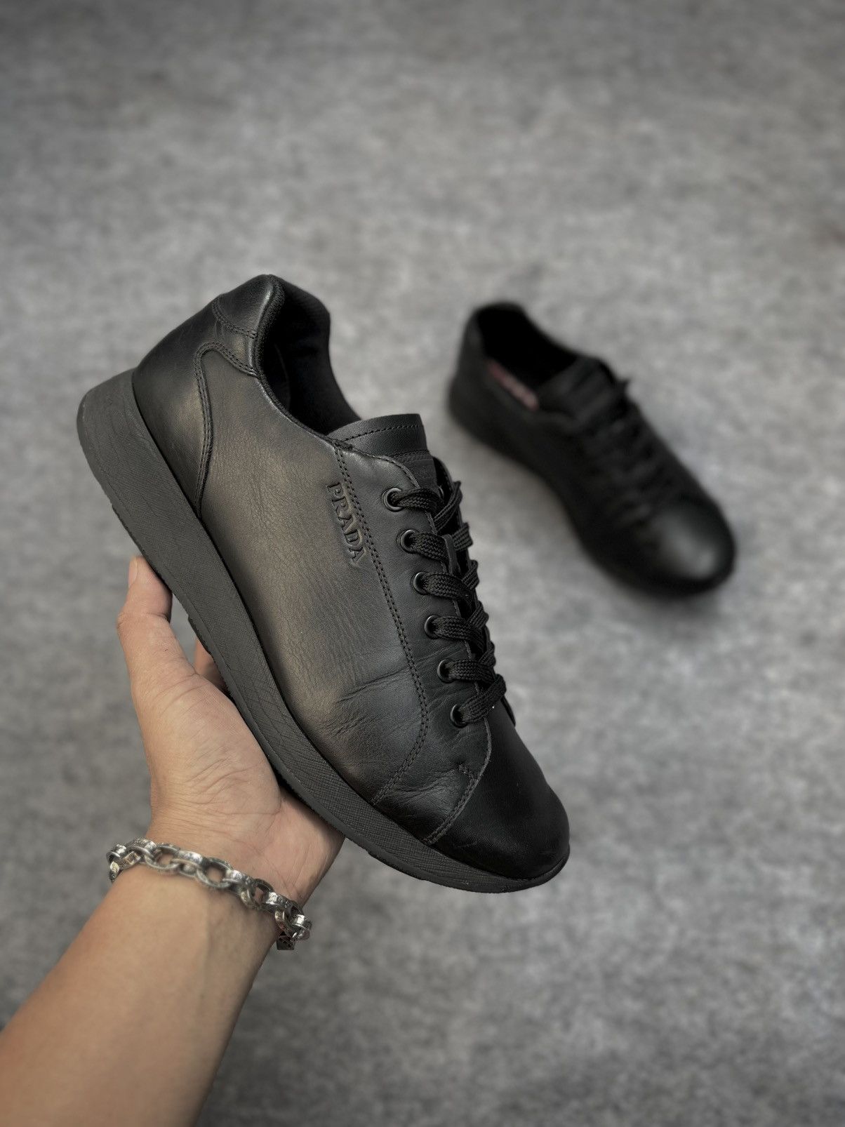 Prada PRADA LINEA ROSSA BLACK LOW TOP SNEAKER Size US 9 / EU 42 - 9 Thumbnail