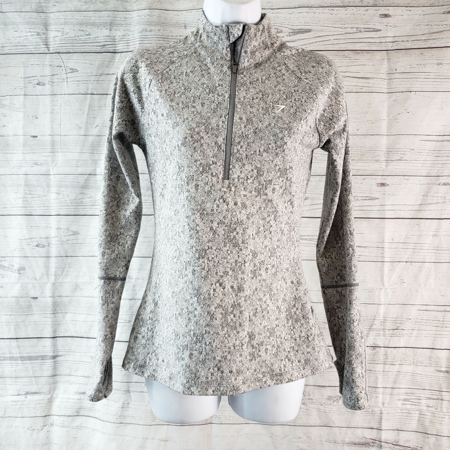 Gymshark Gymshark Womens 1/4 Zip Pullover Size Small Gray Long Sleeve Thumbholes Cutout 1/4 Zip Pullover Activewear Womens Size S / US 4 / IT 40 - 2 Thumbnail
