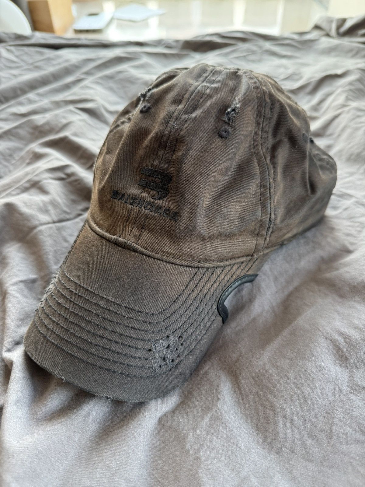 Balenciaga Balenciaga Sunfaded Cap Size ONE SIZE - 1 Thumbnail