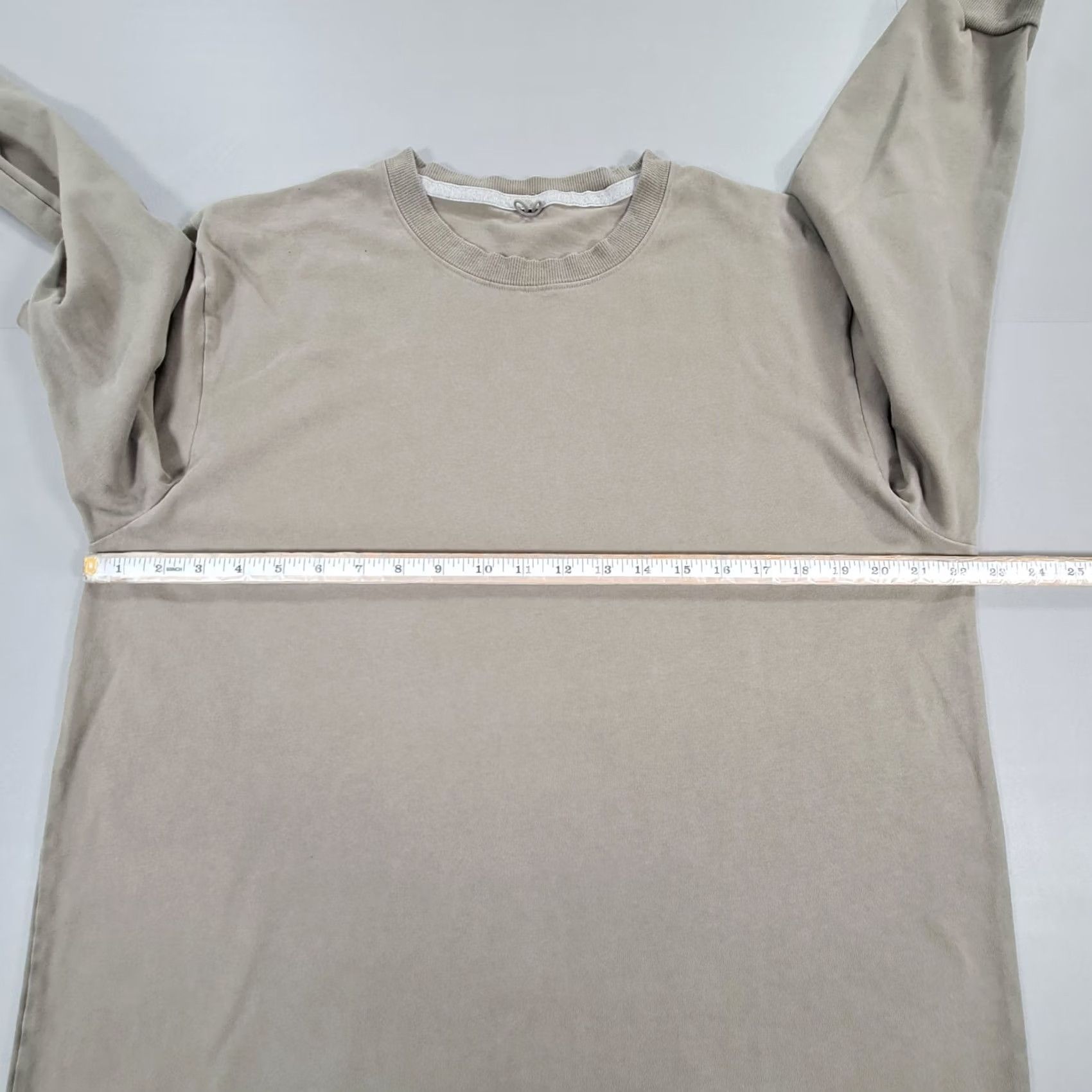 Lululemon Lululemon Mens T Shirt Khaki Green Medium Heavyweight Cotton Long-Sleeves Top Size US M / EU 48-50 / 2 - 5 Thumbnail