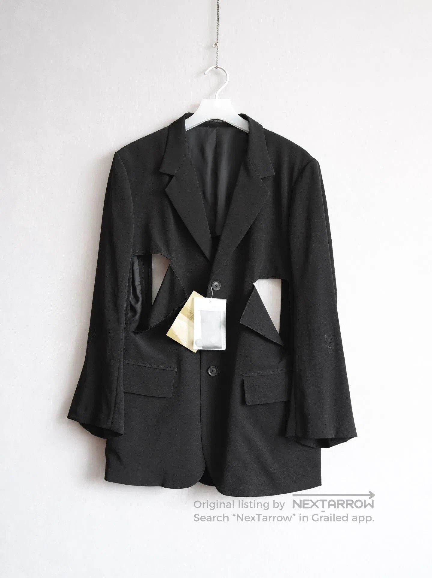 Yohji Yamamoto Yohji Yamamoto Black Cutout Coat. Size M / US 6-8 / IT 42-44 - 1 Thumbnail