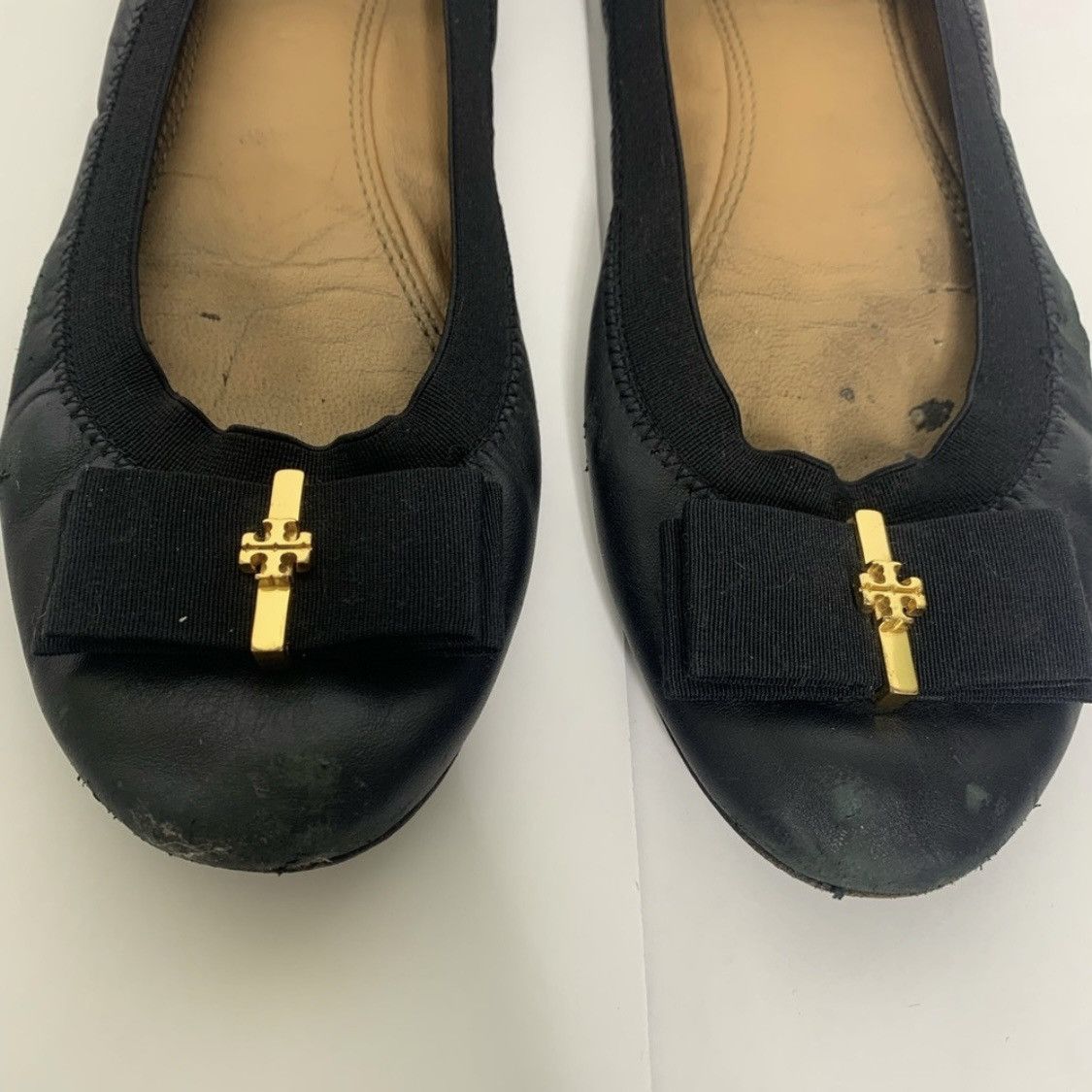 Tory Burch Tory Burch Black Leather Flats Gold Bow Sedgewick TLC Size 9 Size US 9 / IT 39 - 2 Thumbnail