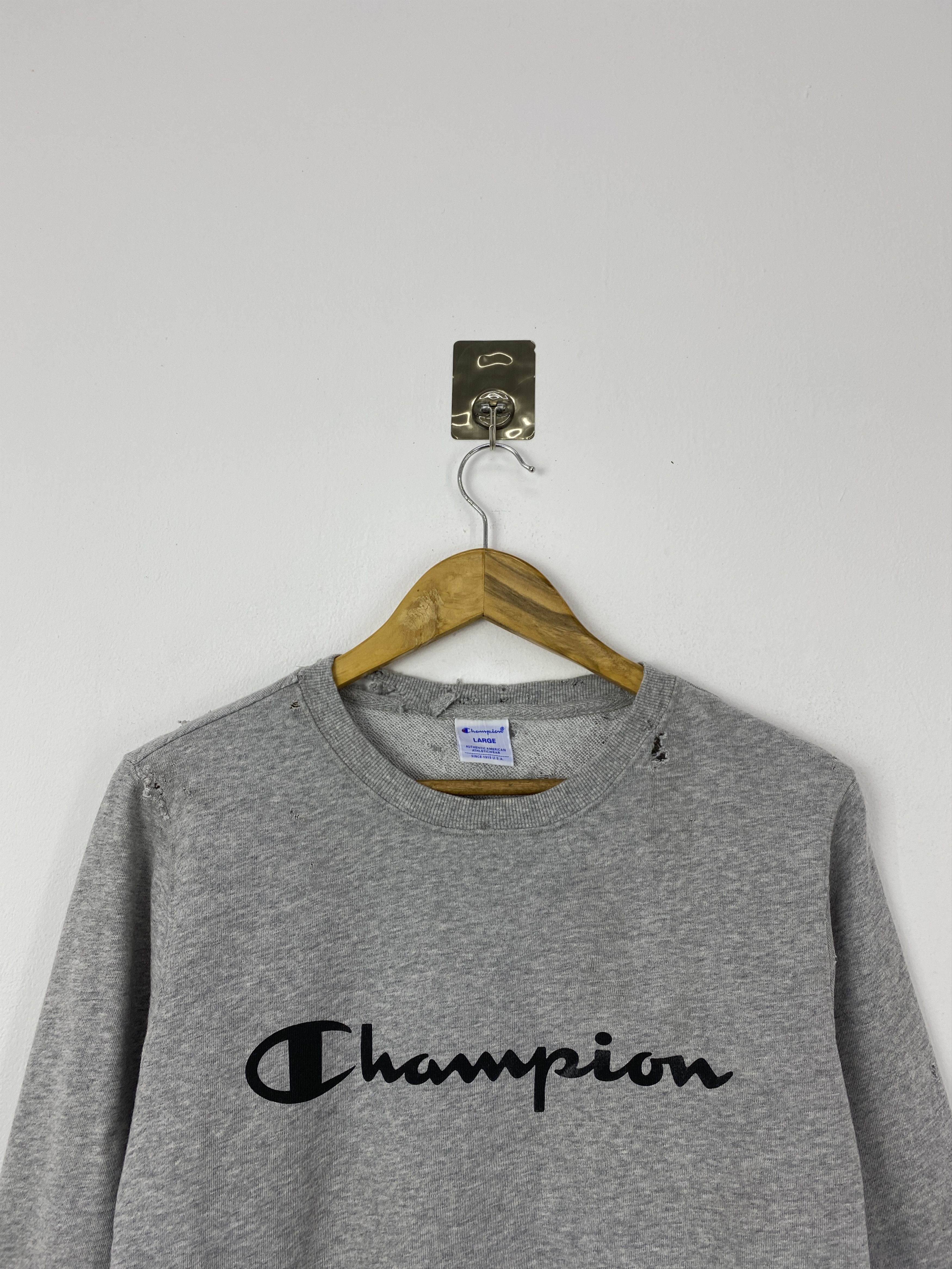 Champion Vintage Champion Spell Out Distressed Sweatshirt SH0099 Size US L / EU 52-54 / 3 - 2 Thumbnail