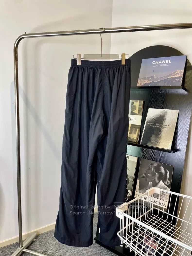 Balenciaga Balenciaga size S Side Letter Logo Mid Rise Casual Pants Size US 27 - 2 Thumbnail