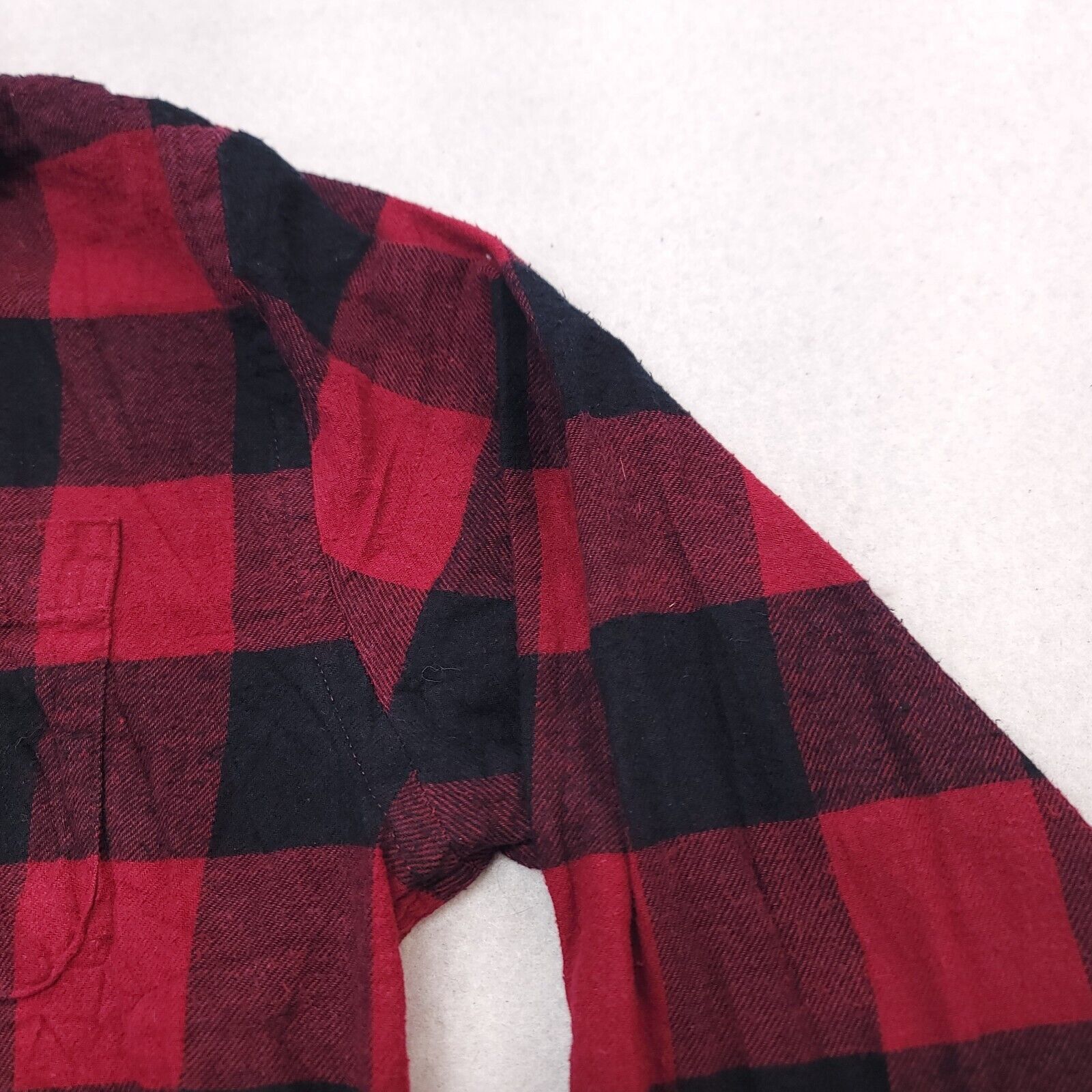 Croft & Barrow Croft & Barrow Buffalo Check Flannel Shirt Mens Size M Red Size US M / EU 48-50 / 2 - 5 Thumbnail