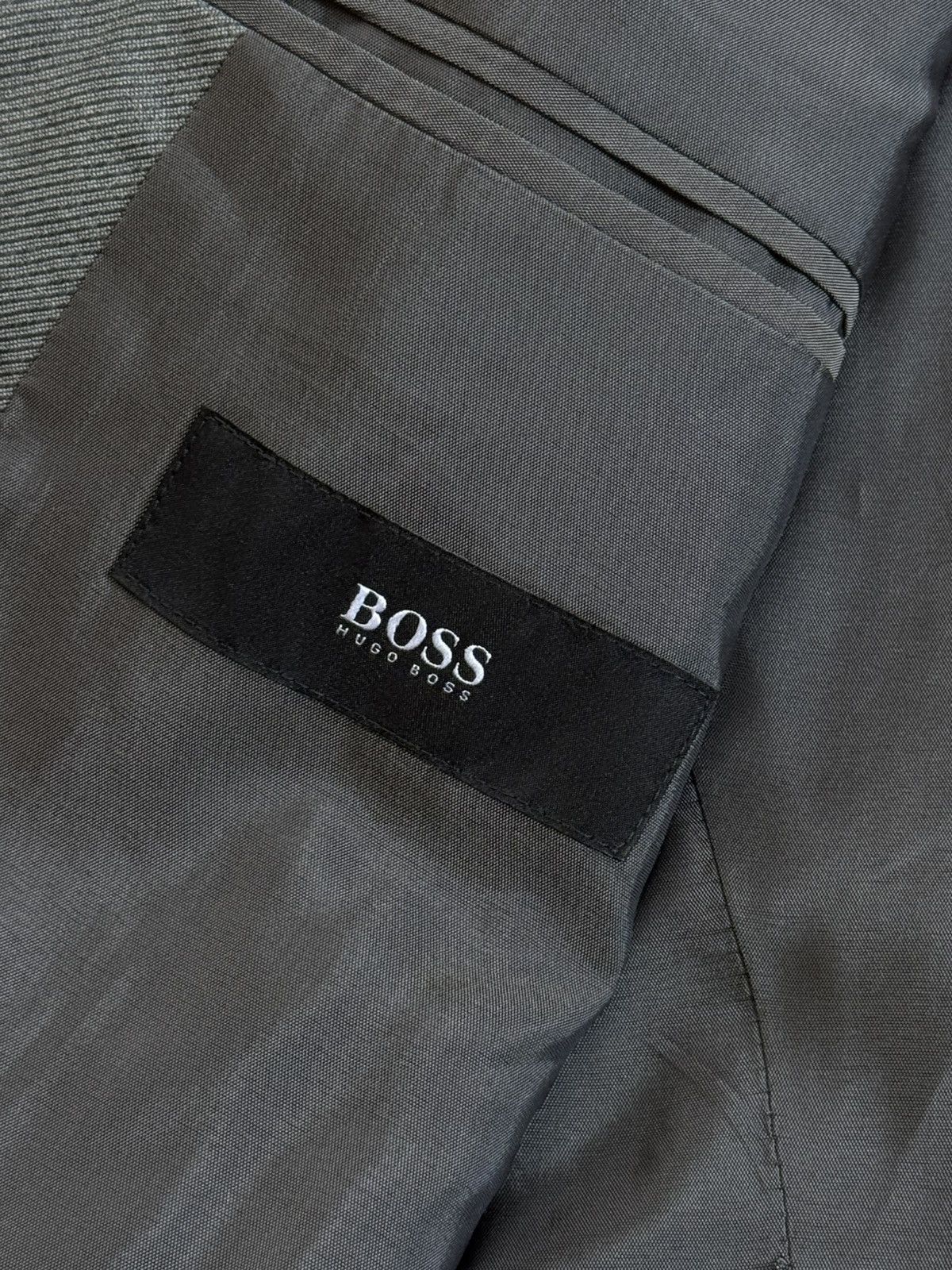 Hugo Boss Hugo Boss US44R/FR54/UK54 jacket blazer pants suit trousers Size 44R - 8 Thumbnail
